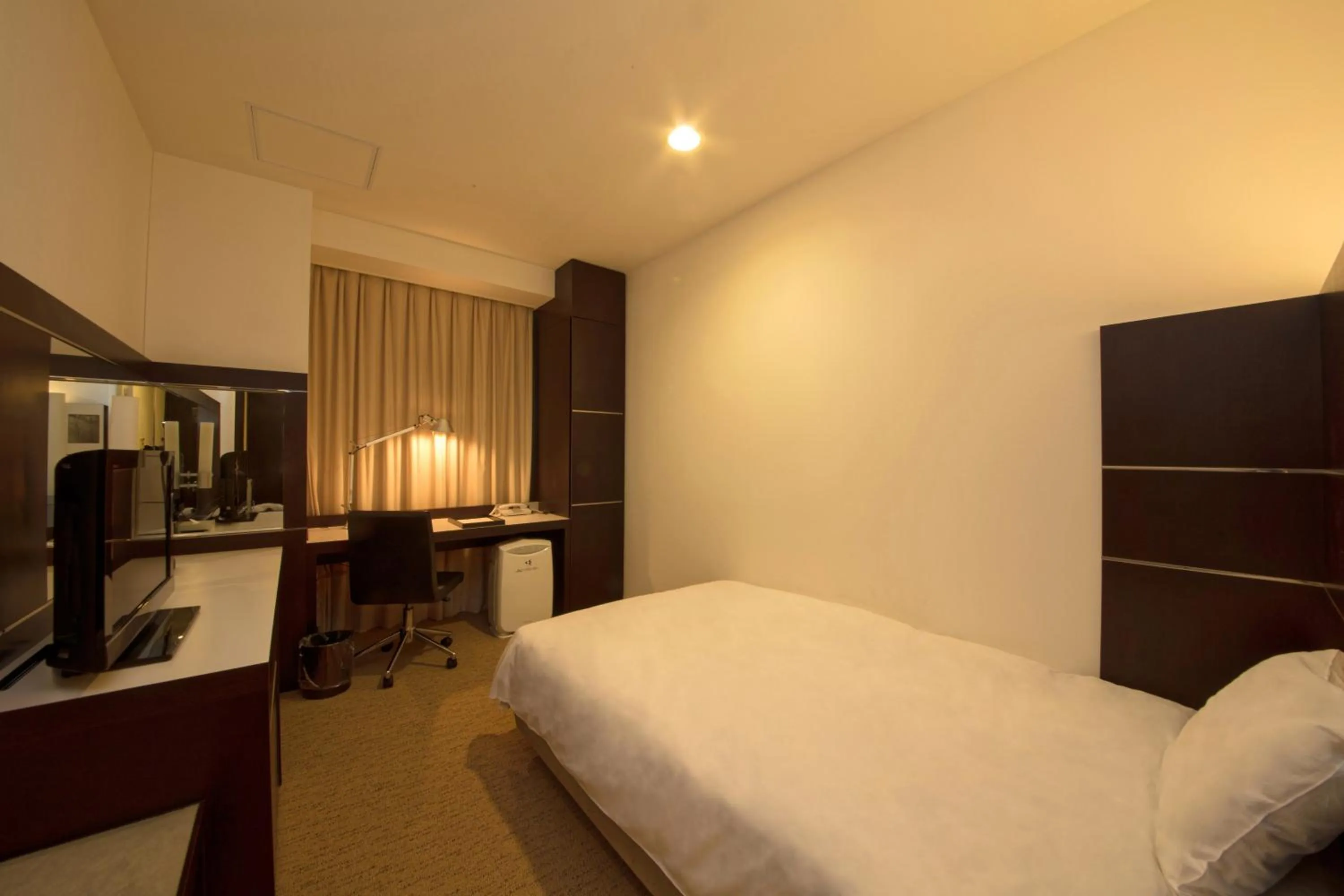 Bed in Cross Wave Umeda
