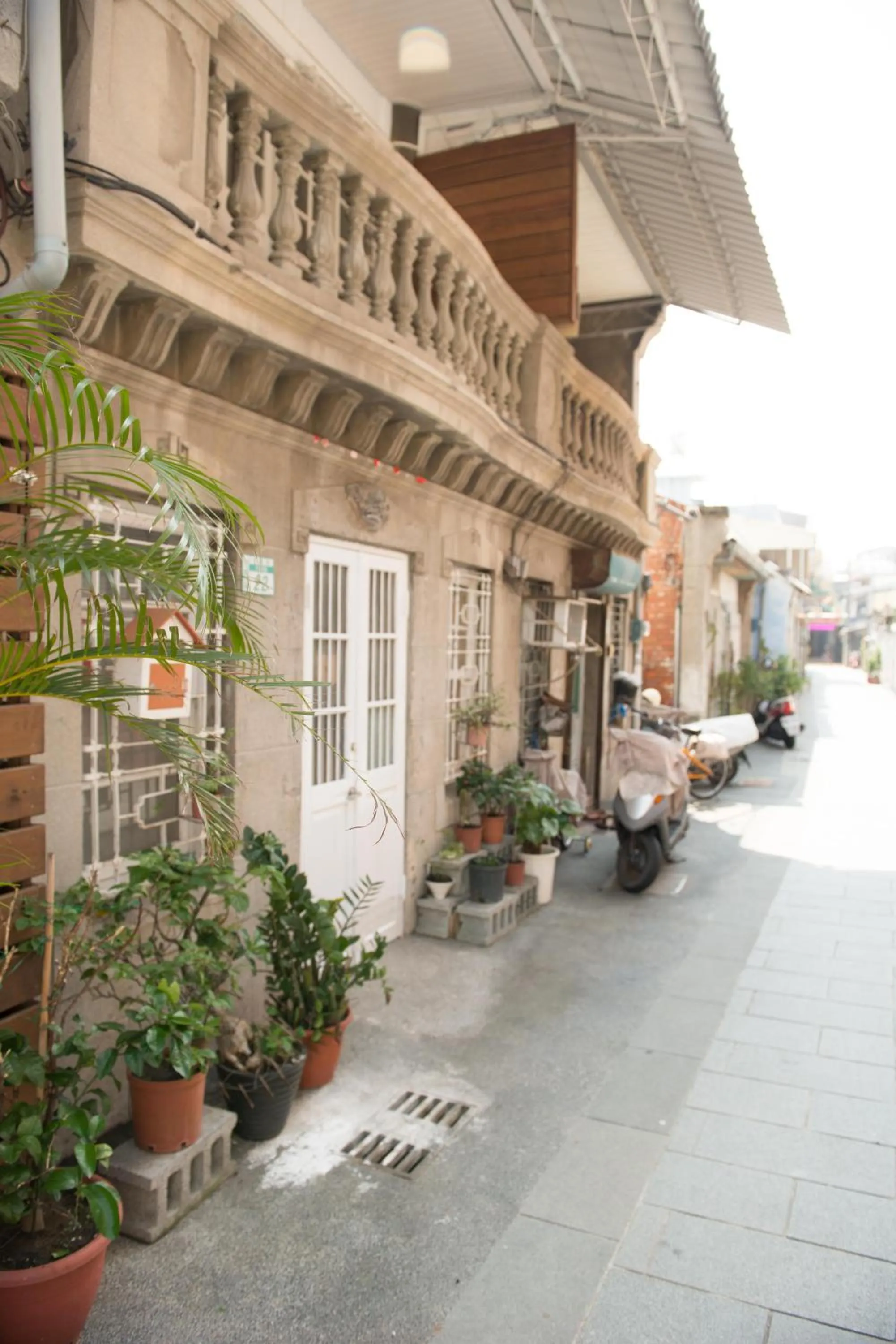 Facade/entrance in 窩好宅 Stay Nice Home