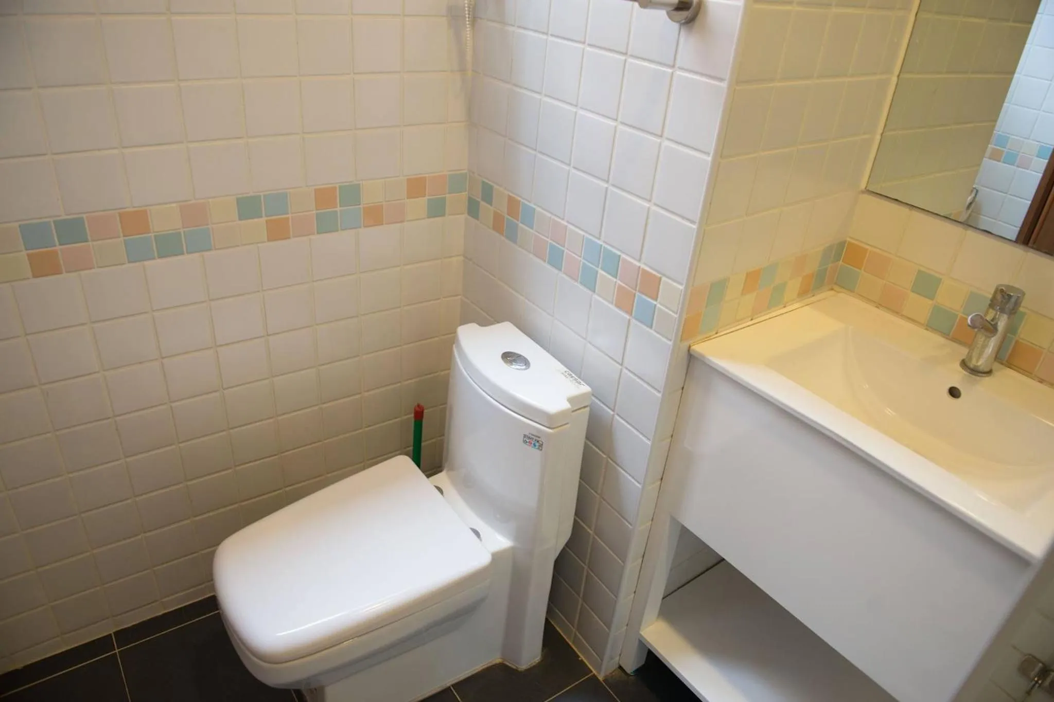 Toilet in 窩好宅 Stay Nice Home