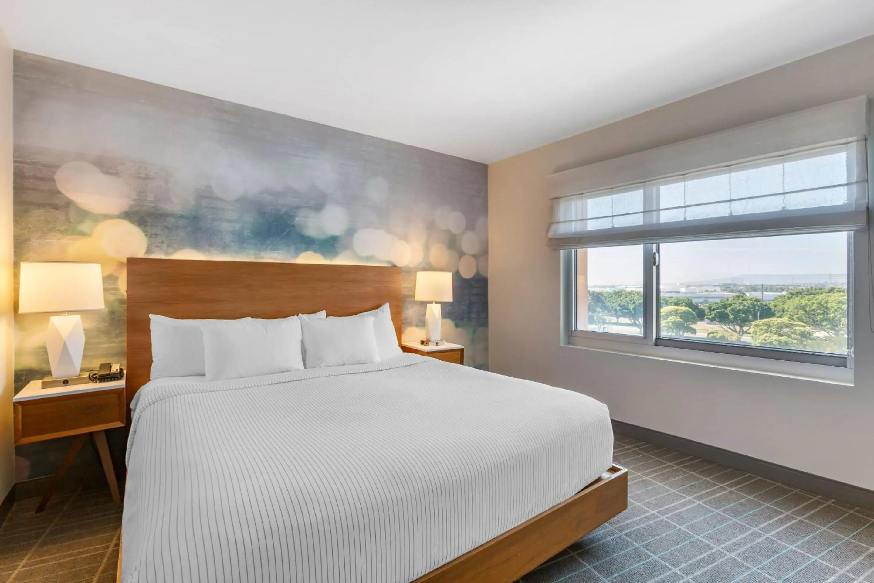 Bedroom, Bed in Cambria Hotel LAX