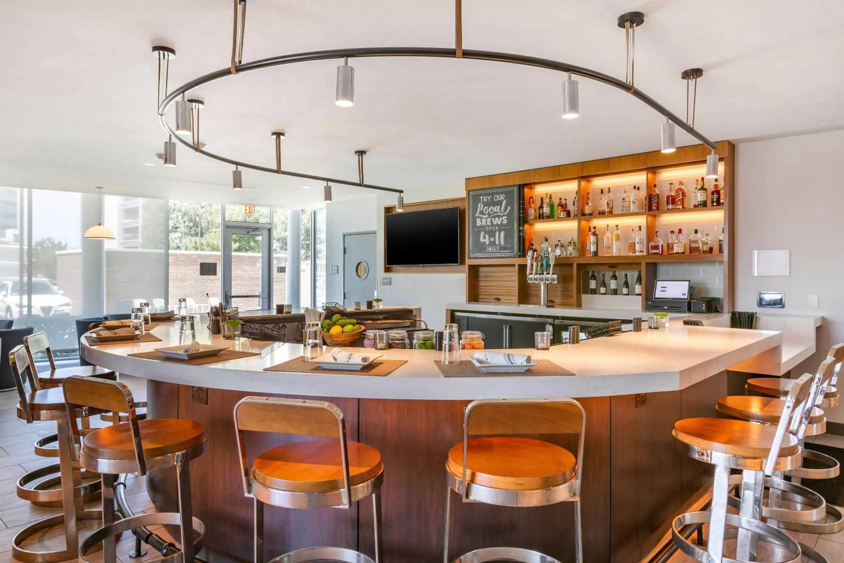 Restaurant/places to eat in Cambria Hotel LAX