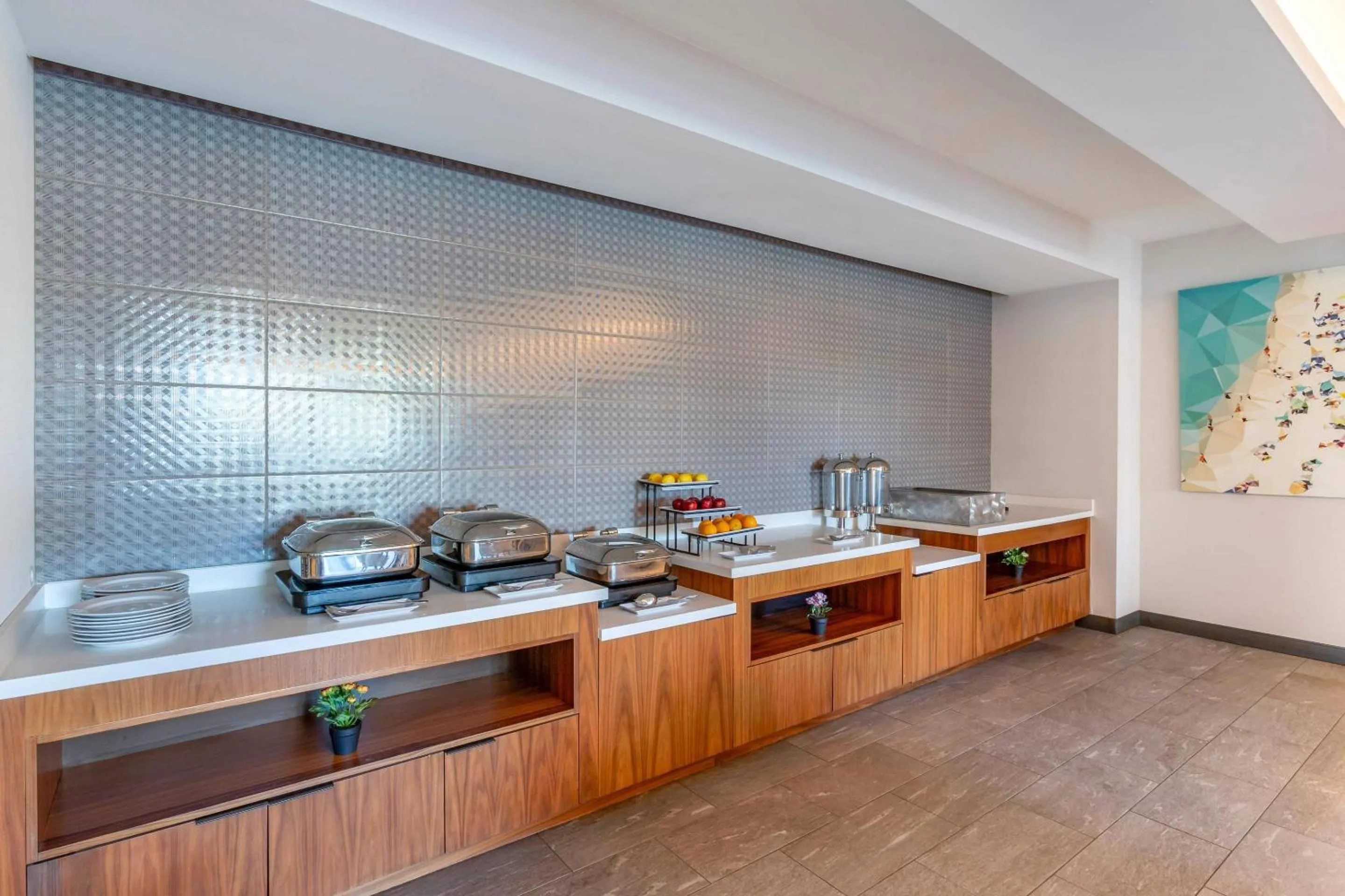 Meeting/conference room in Cambria Hotel LAX