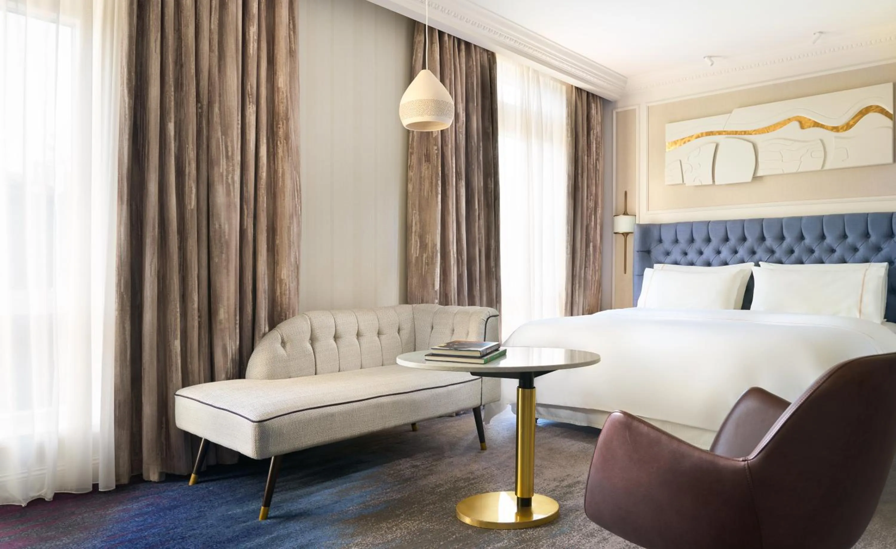 Bedroom, Bed in The College Green Dublin Hotel, Autograph Collection