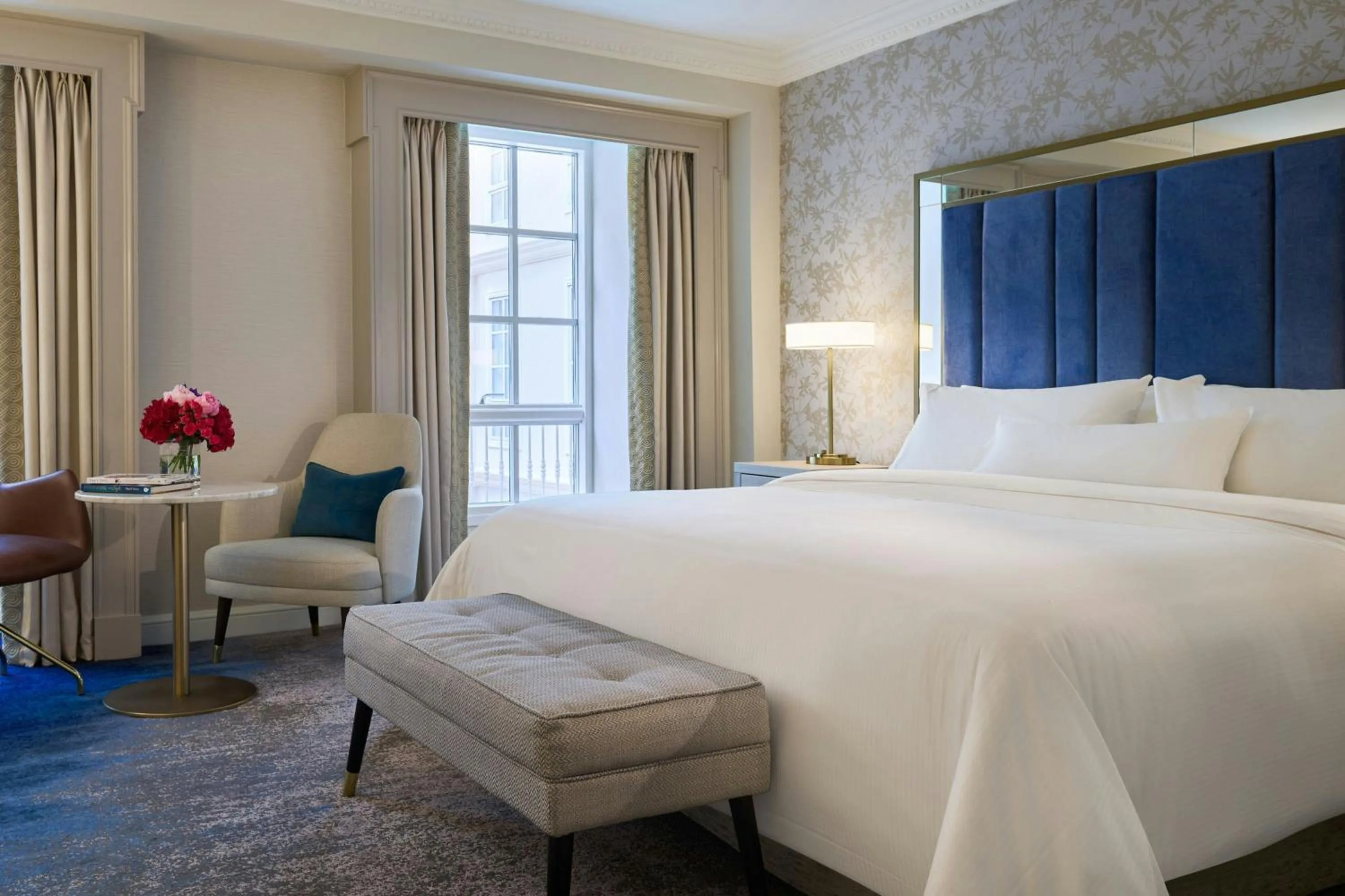 Bedroom, Bed in The College Green Dublin Hotel, Autograph Collection