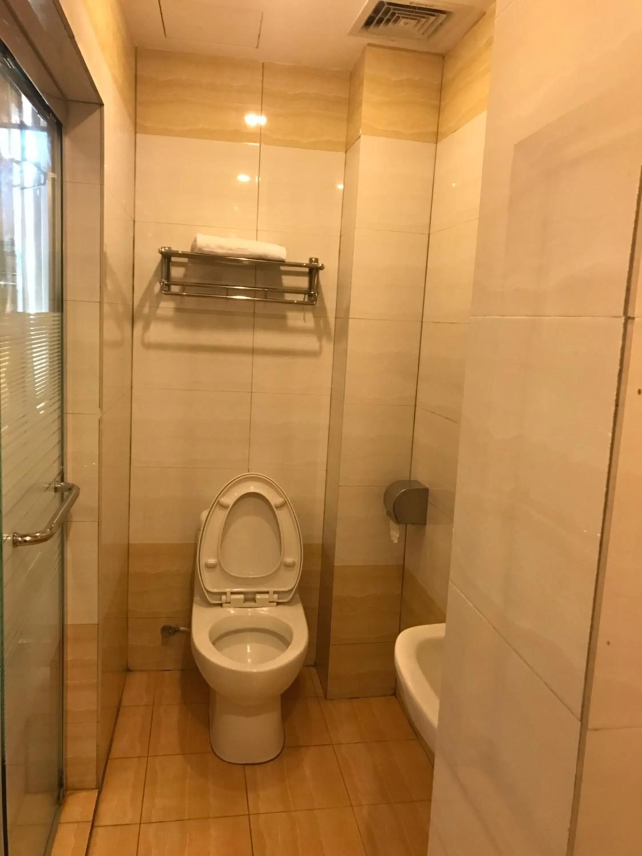 Bathroom in SE Two Hotel