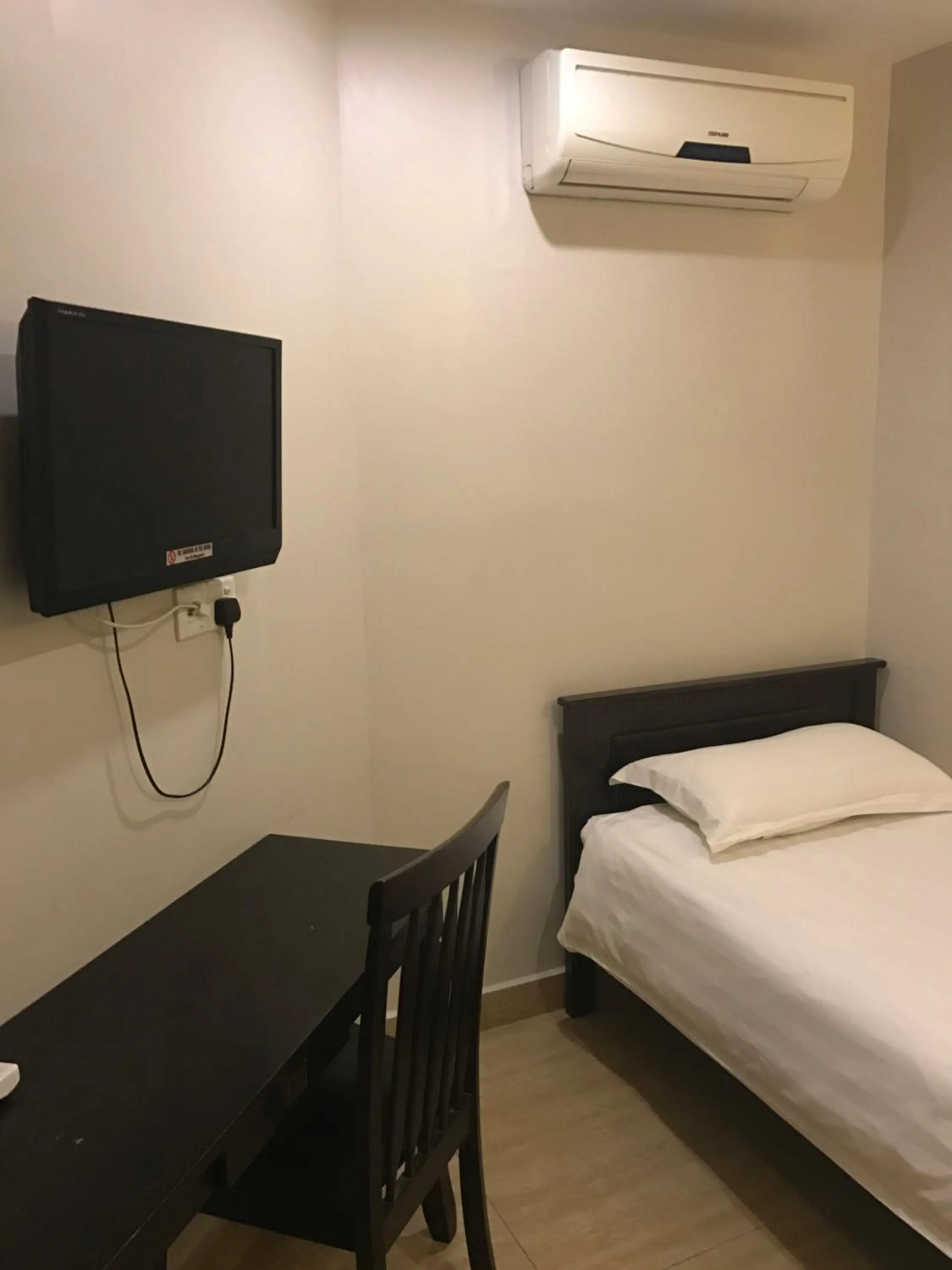 TV and multimedia, Bed in SE Two Hotel