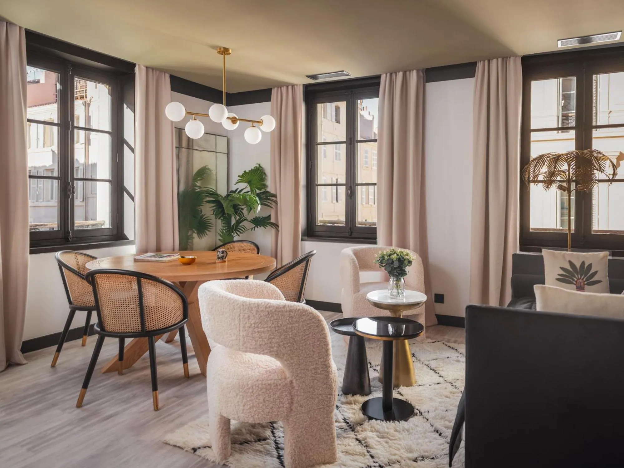 Living room in Maisons du Monde Hôtel & Suites - Marseille Vieux Port