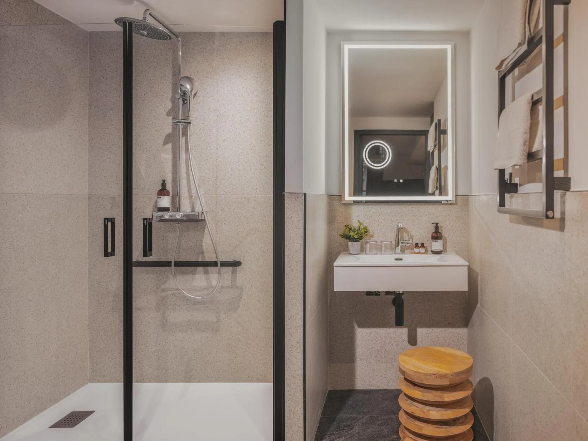 Bathroom in Maisons du Monde Hôtel & Suites - Marseille Vieux Port