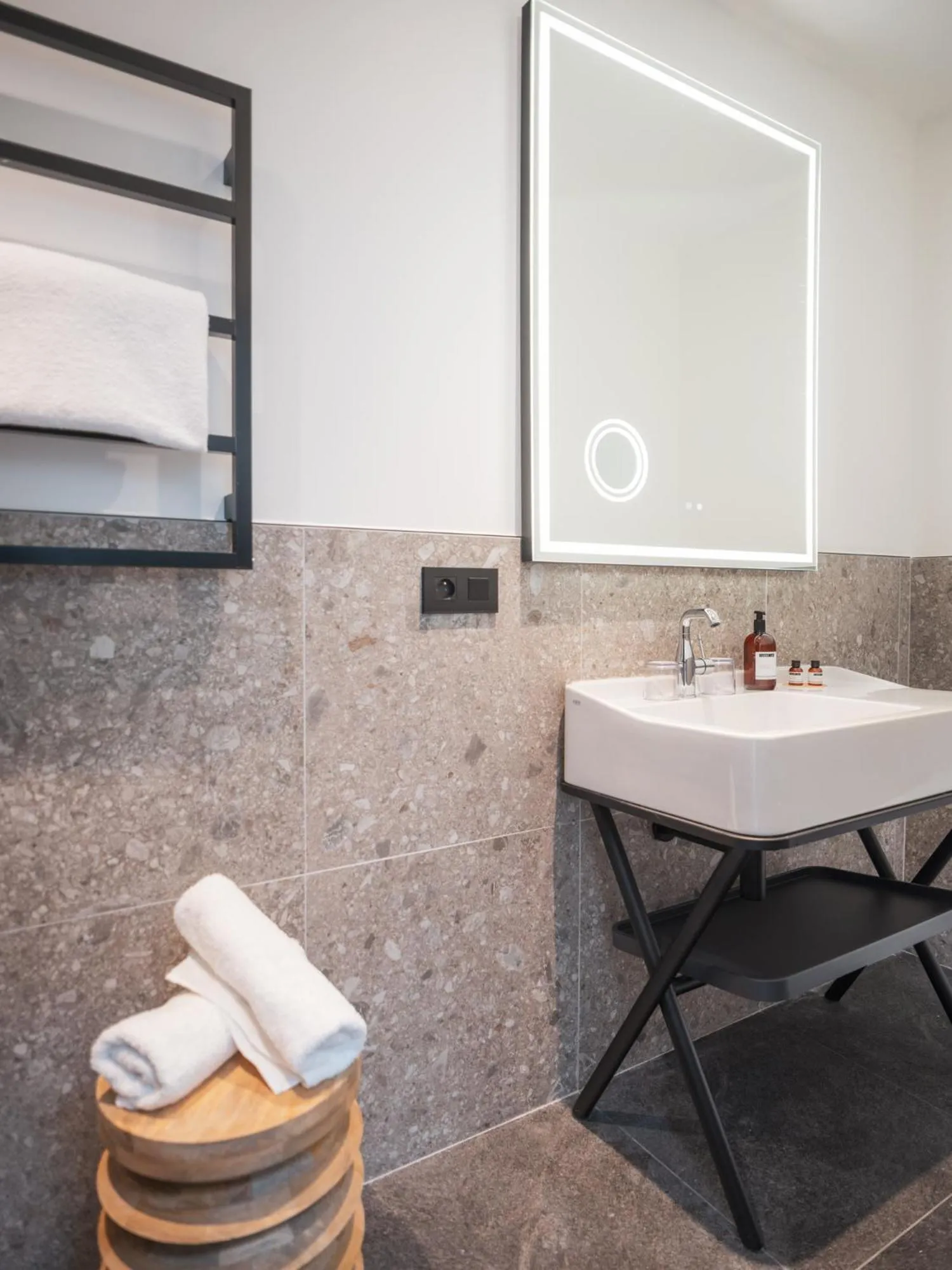 Bathroom in Maisons du Monde Hôtel & Suites - Marseille Vieux Port