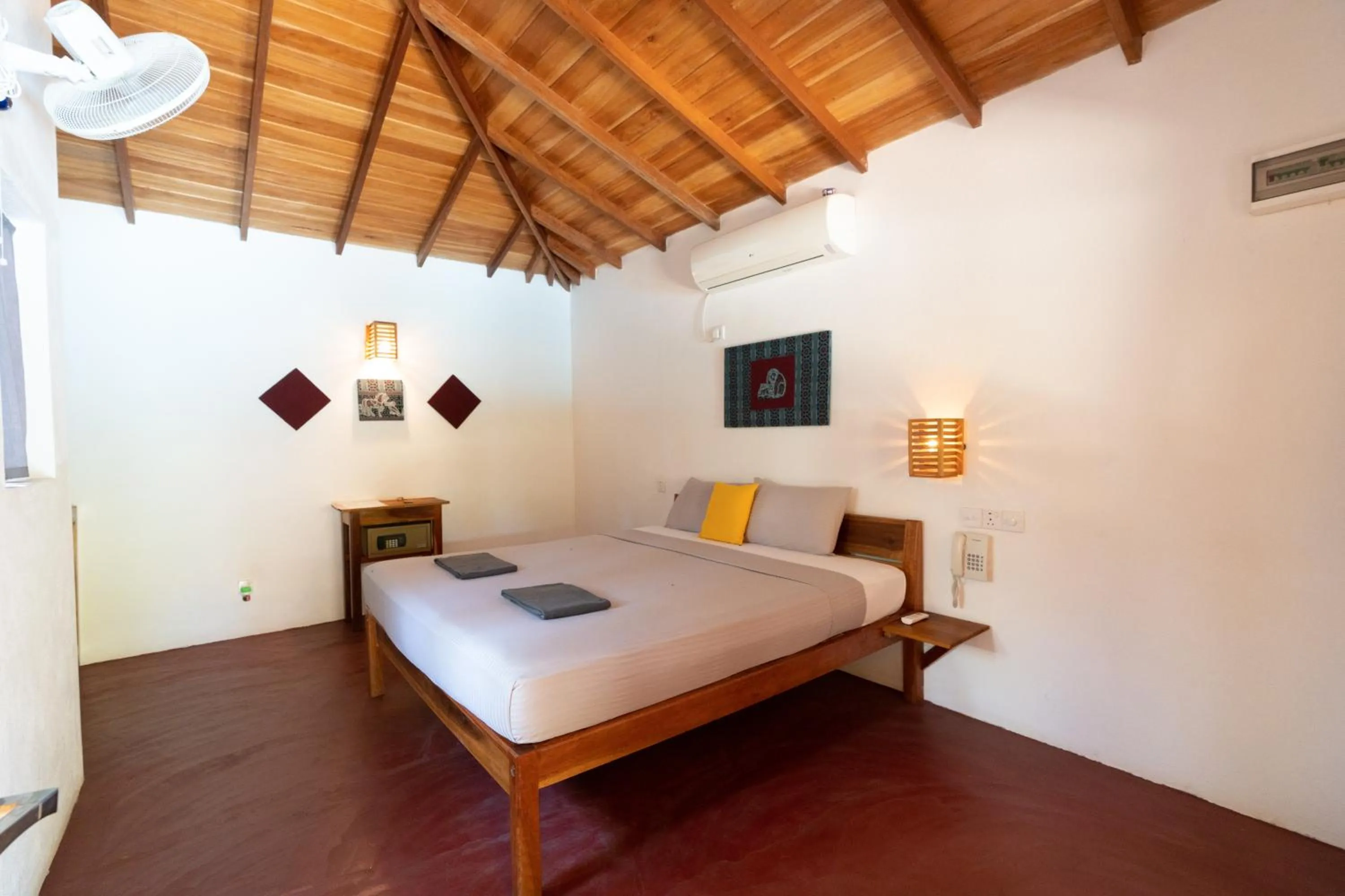 Bed in Babar Point