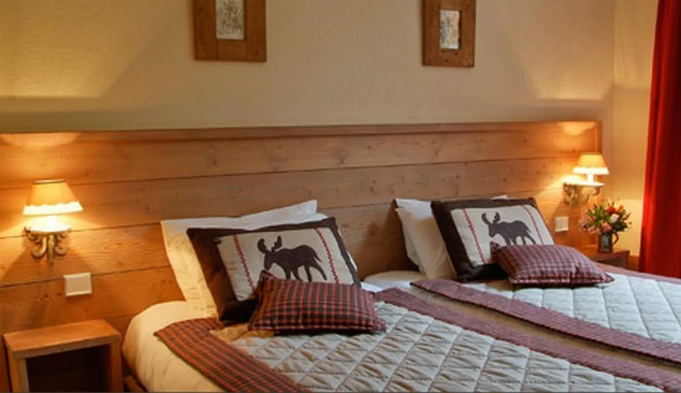 Bed in Hôtel Restaurant La Tourmaline