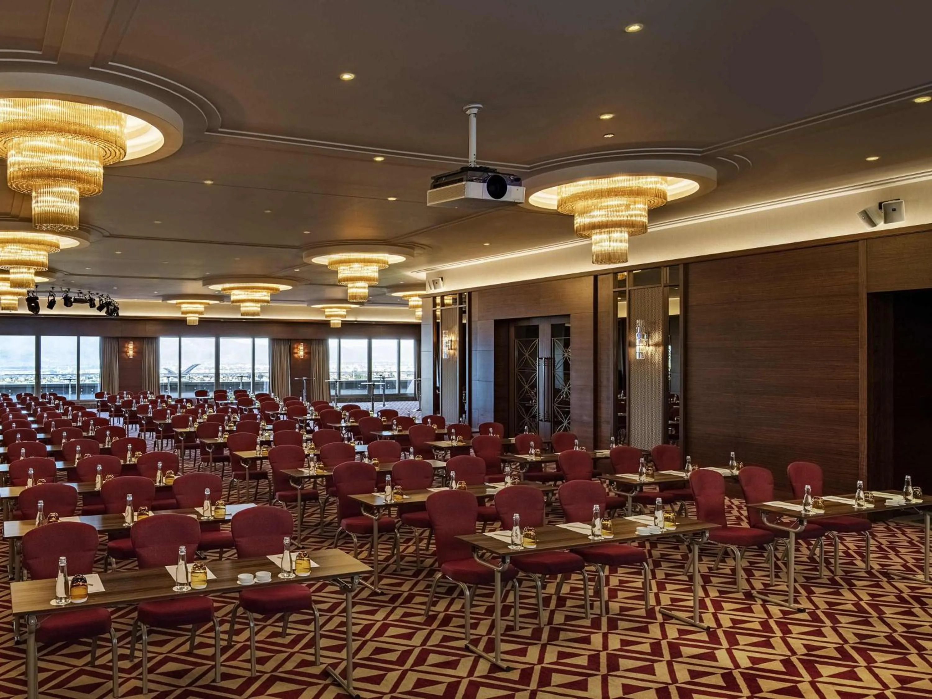 Meeting/conference room in Mövenpick Hotel & Thermal Spa Bursa