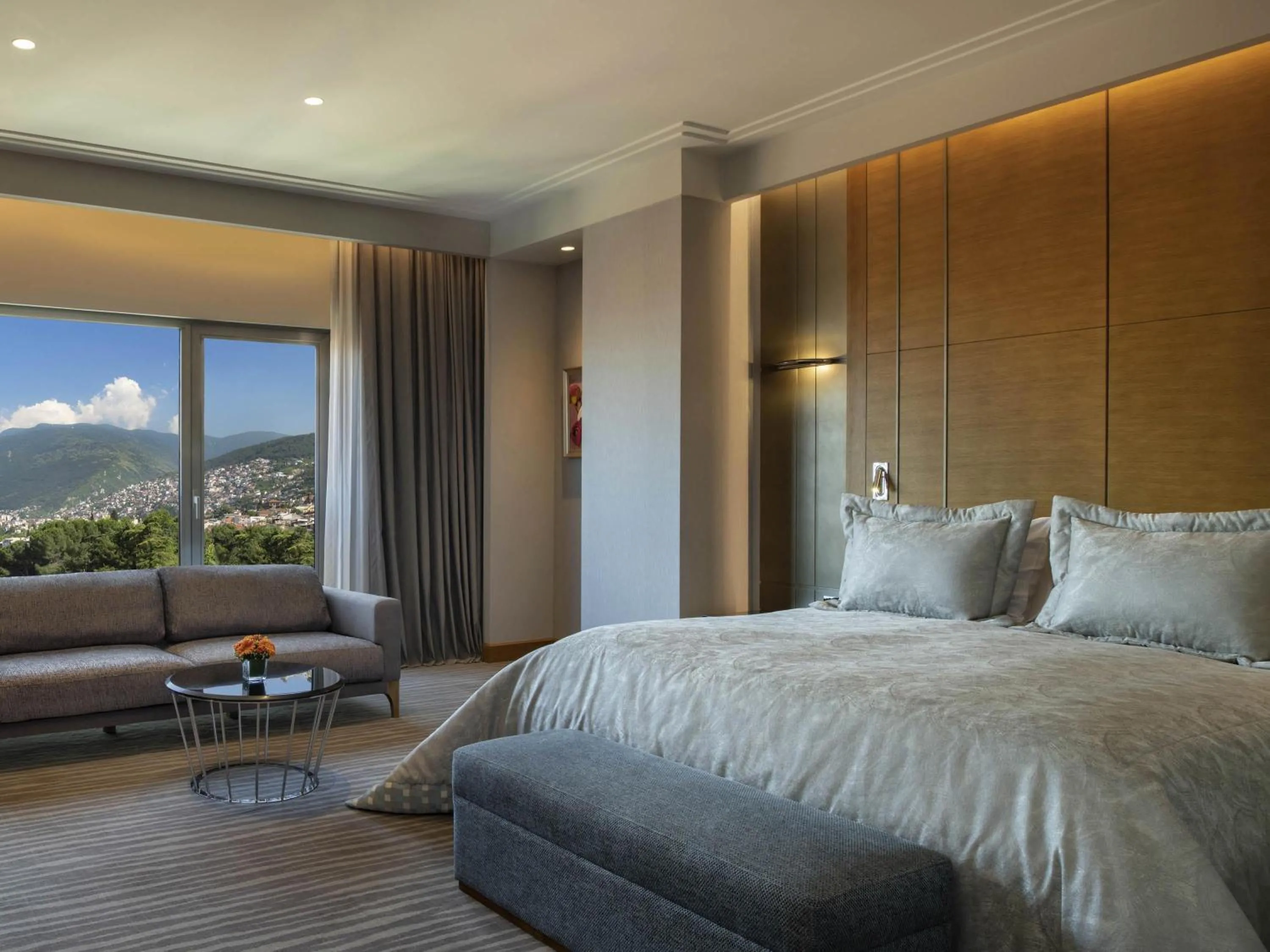 Bedroom, Bed in Mövenpick Hotel & Thermal Spa Bursa