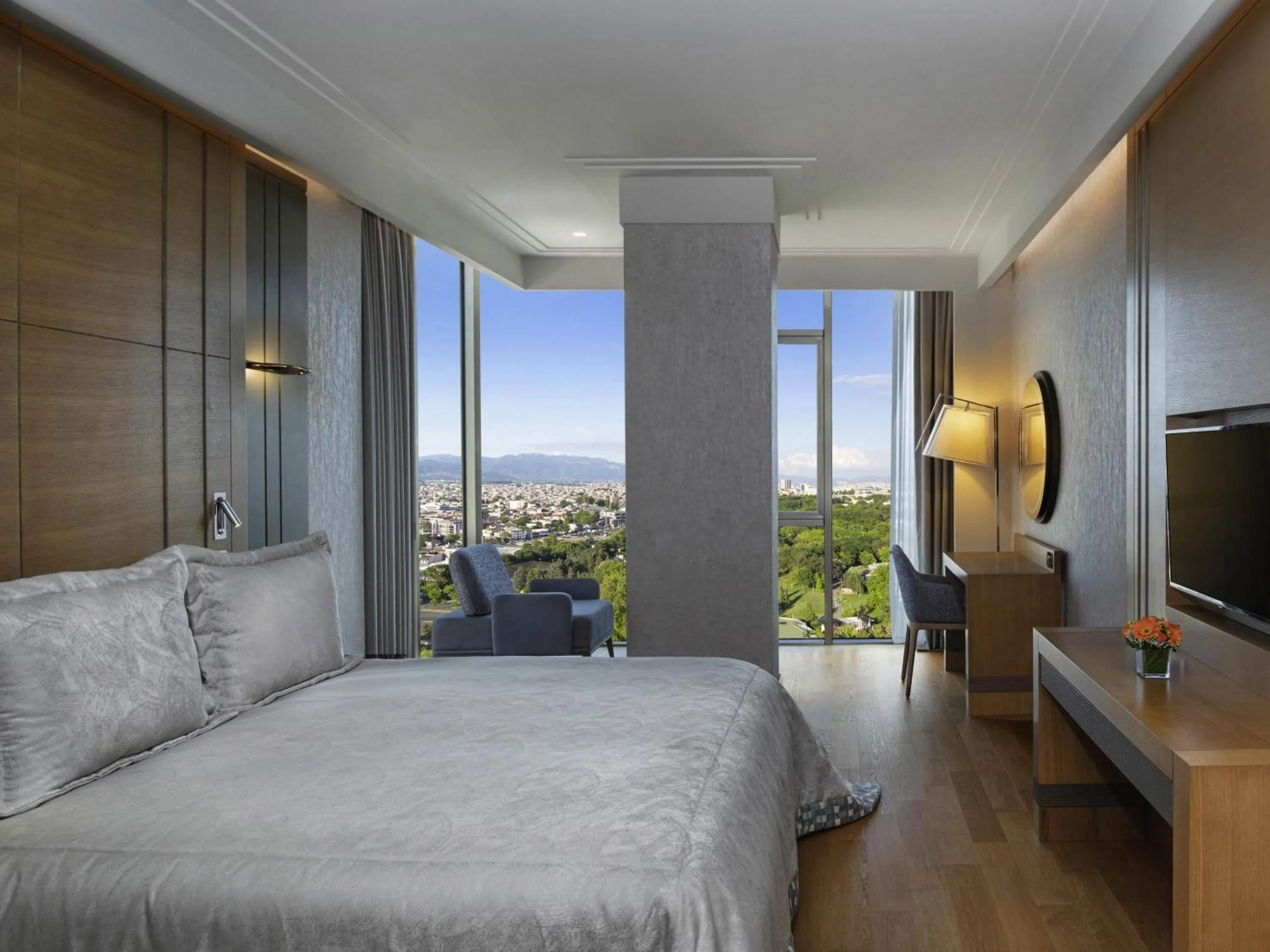 Bedroom, Bed in Mövenpick Hotel & Thermal Spa Bursa