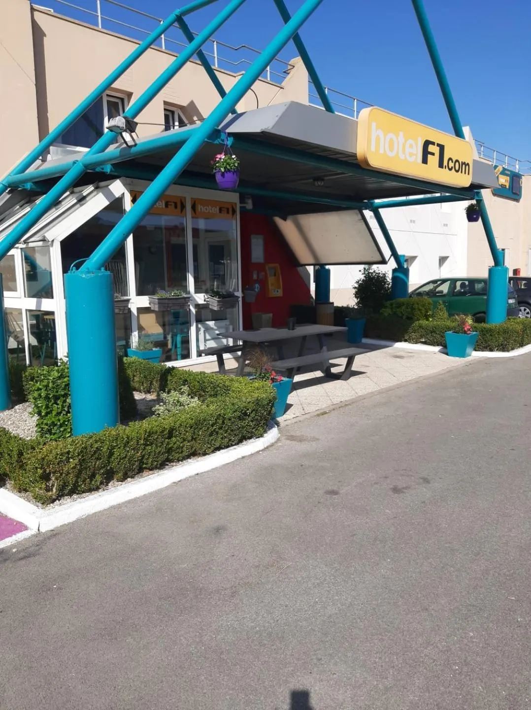 Facade/entrance in hotelF1 Calais Coquelles
