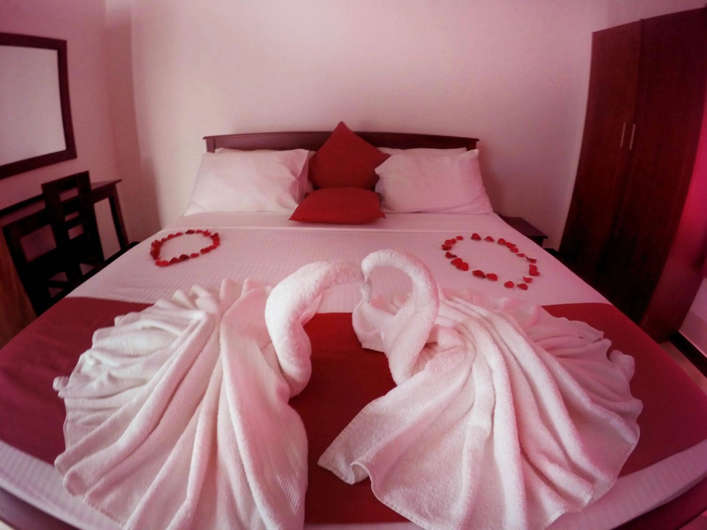 Bed in Colombo Residency
