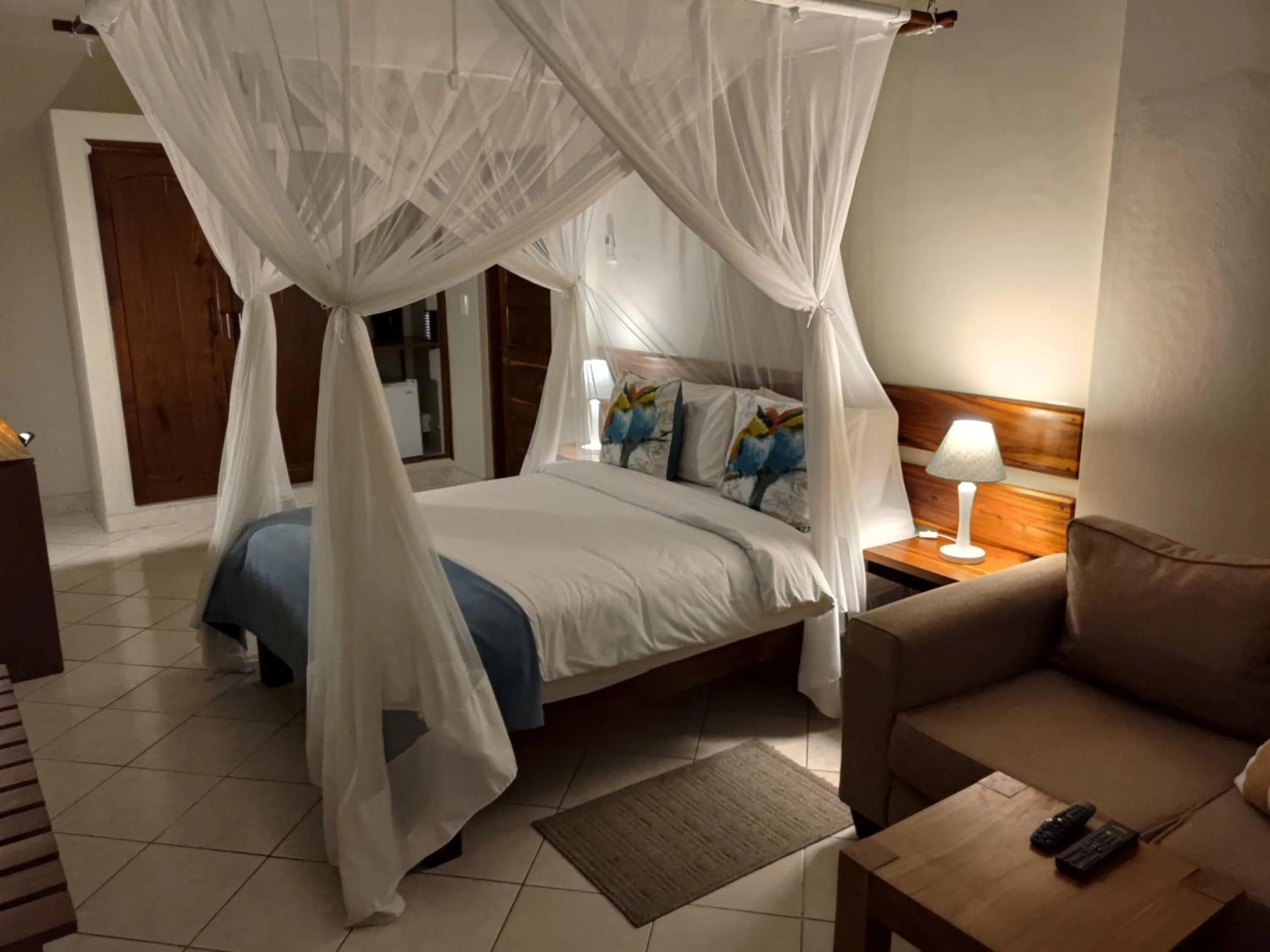 Bed in Sundown Guest House Maputo