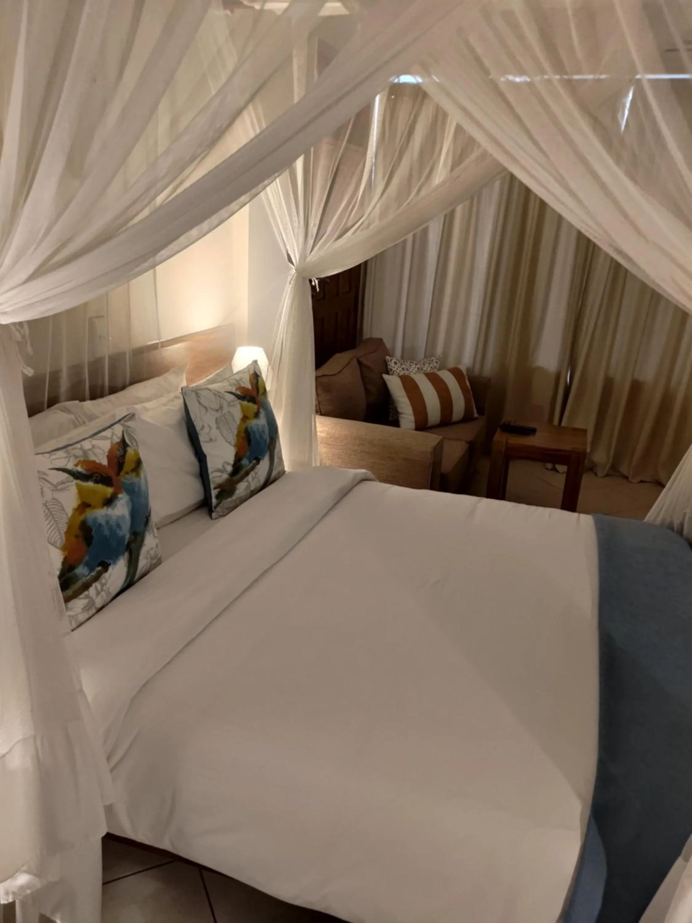 Bed in Sundown Guest House Maputo