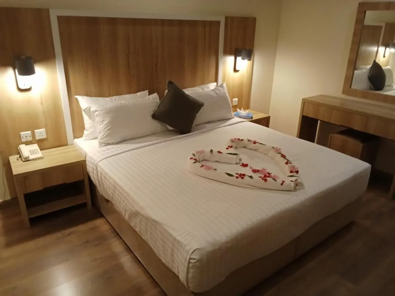 Bedroom, Bed in Towlan Khurais