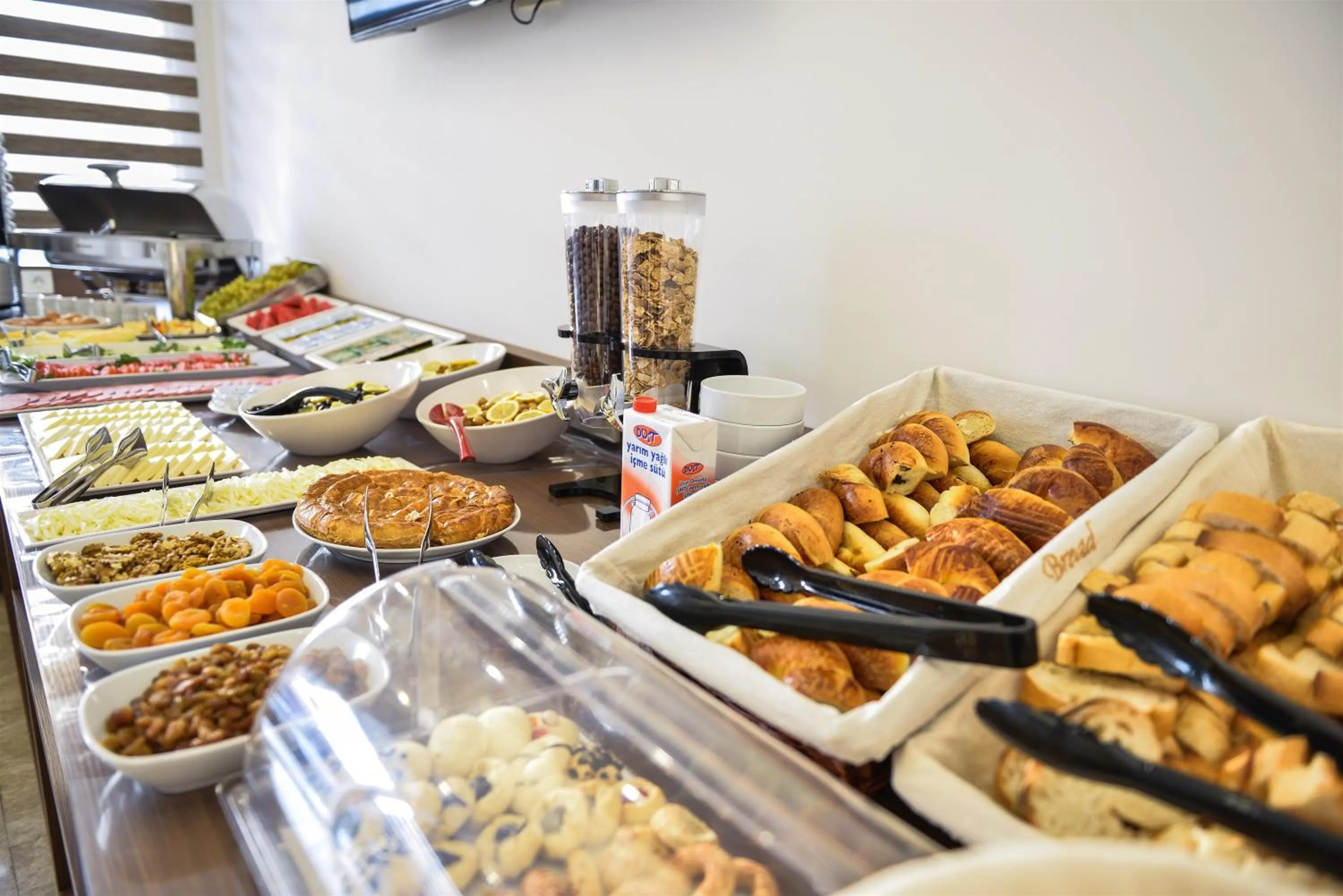 Food and drinks in Hakcan Hotel