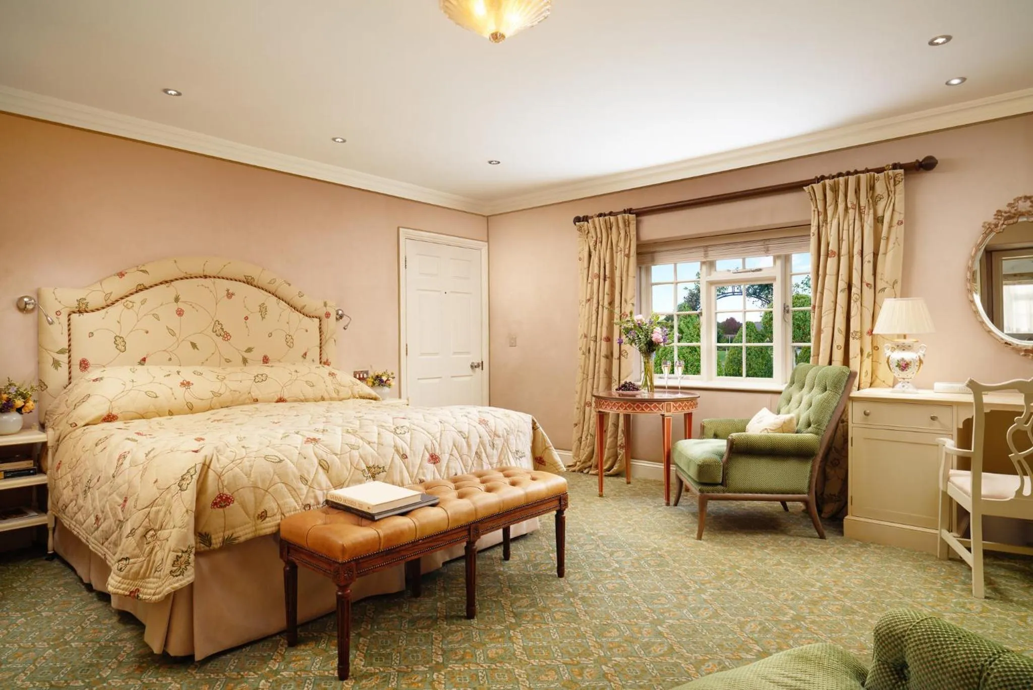 Bedroom, Bed in Summer Lodge Country House Hotel