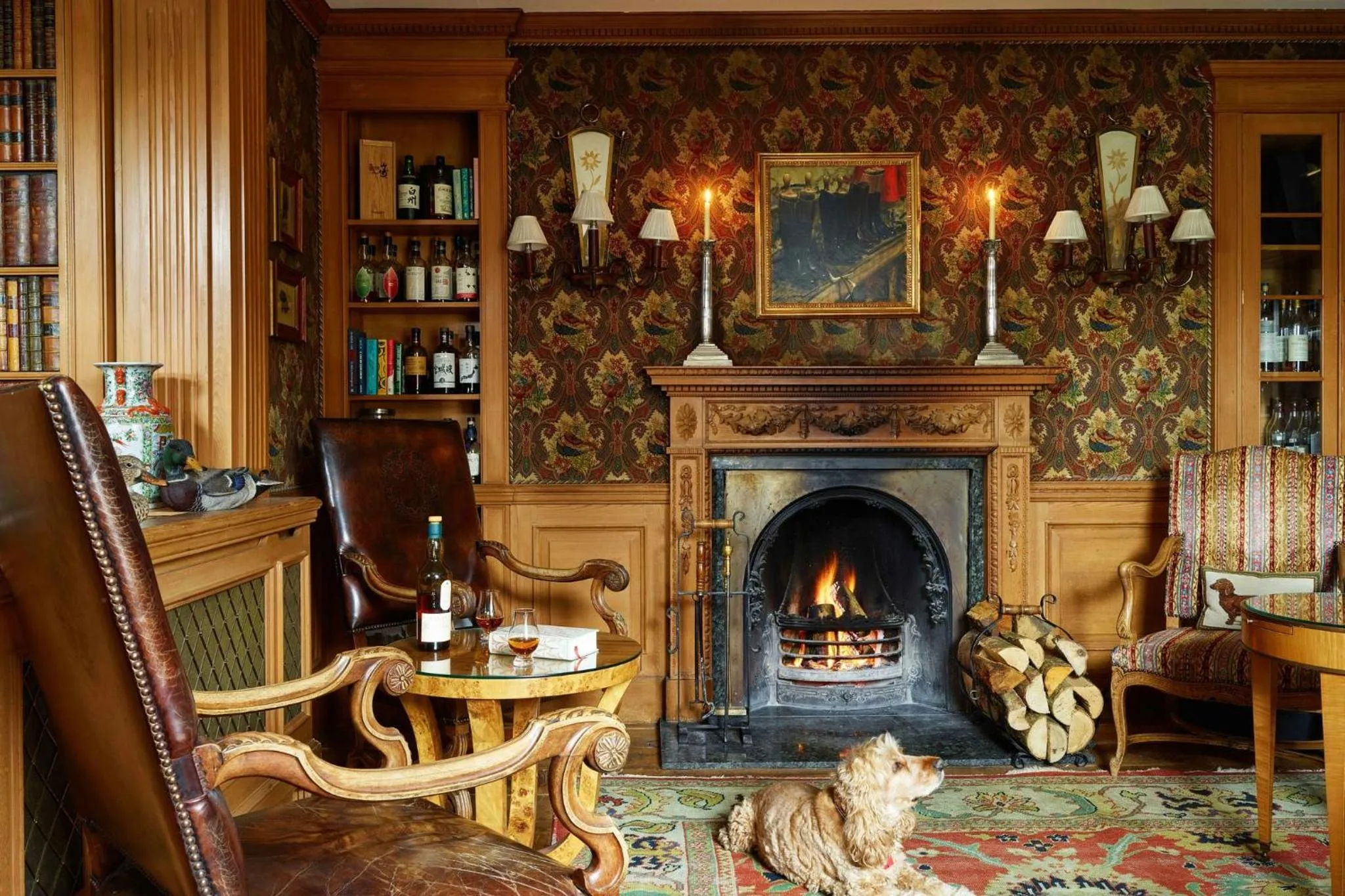 Lounge or bar in Summer Lodge Country House Hotel