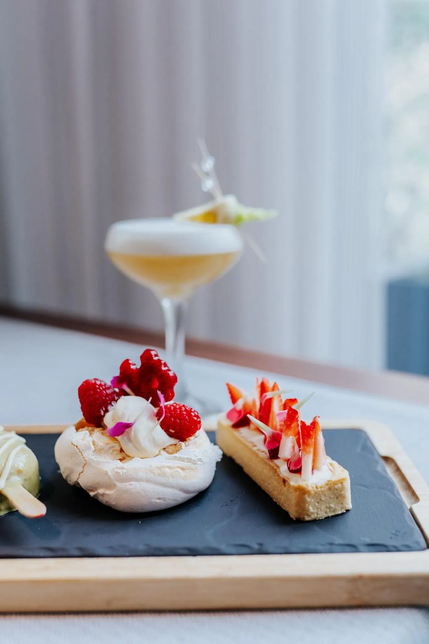 Restaurant/places to eat in Grand Ascot Hotel