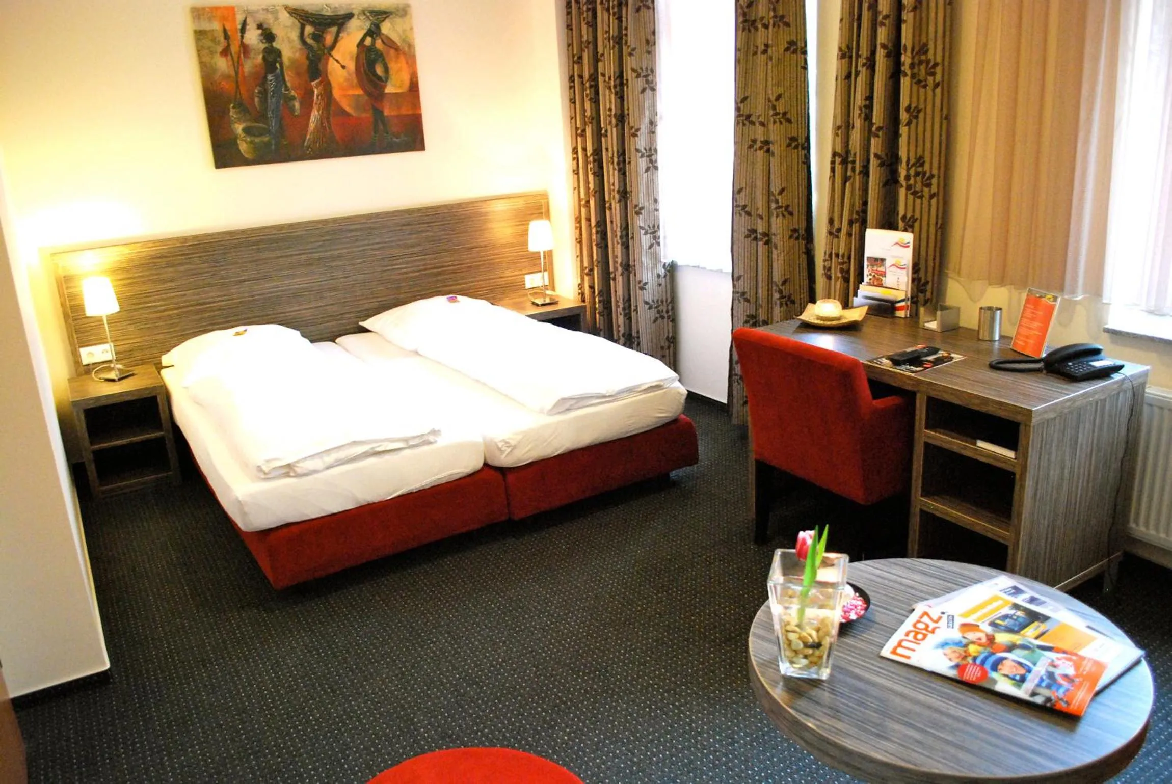 Photo of the whole room, Bed in Hotel Dietrichsdorfer Hof