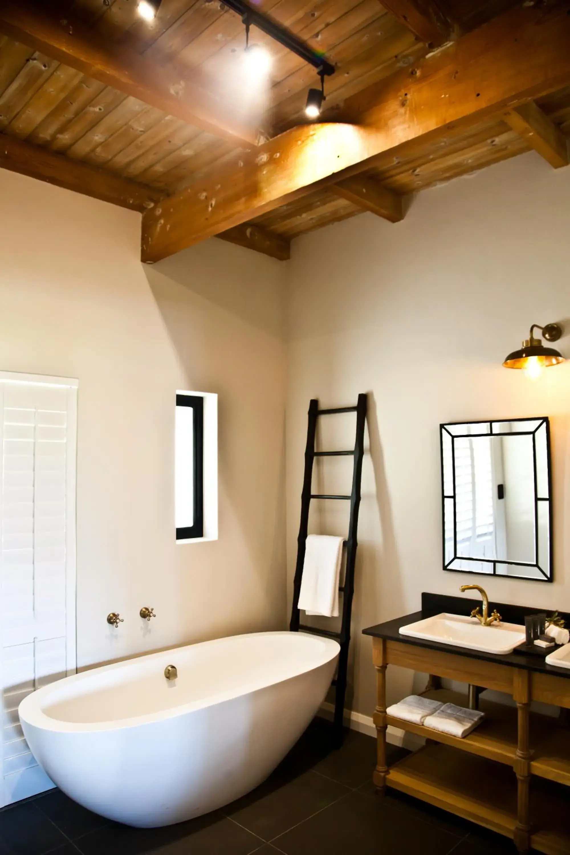 Deluxe Double or Twin Room with Mountain View - single occupancy in d'Olyfboom Guest House B & B Deluxe Double or Twin Room with Mountain View - single occupancy in d'Olyfboom Guest House B & B