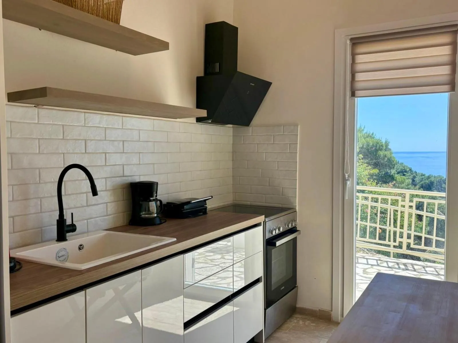 Vicky's Panoramic View Apartments