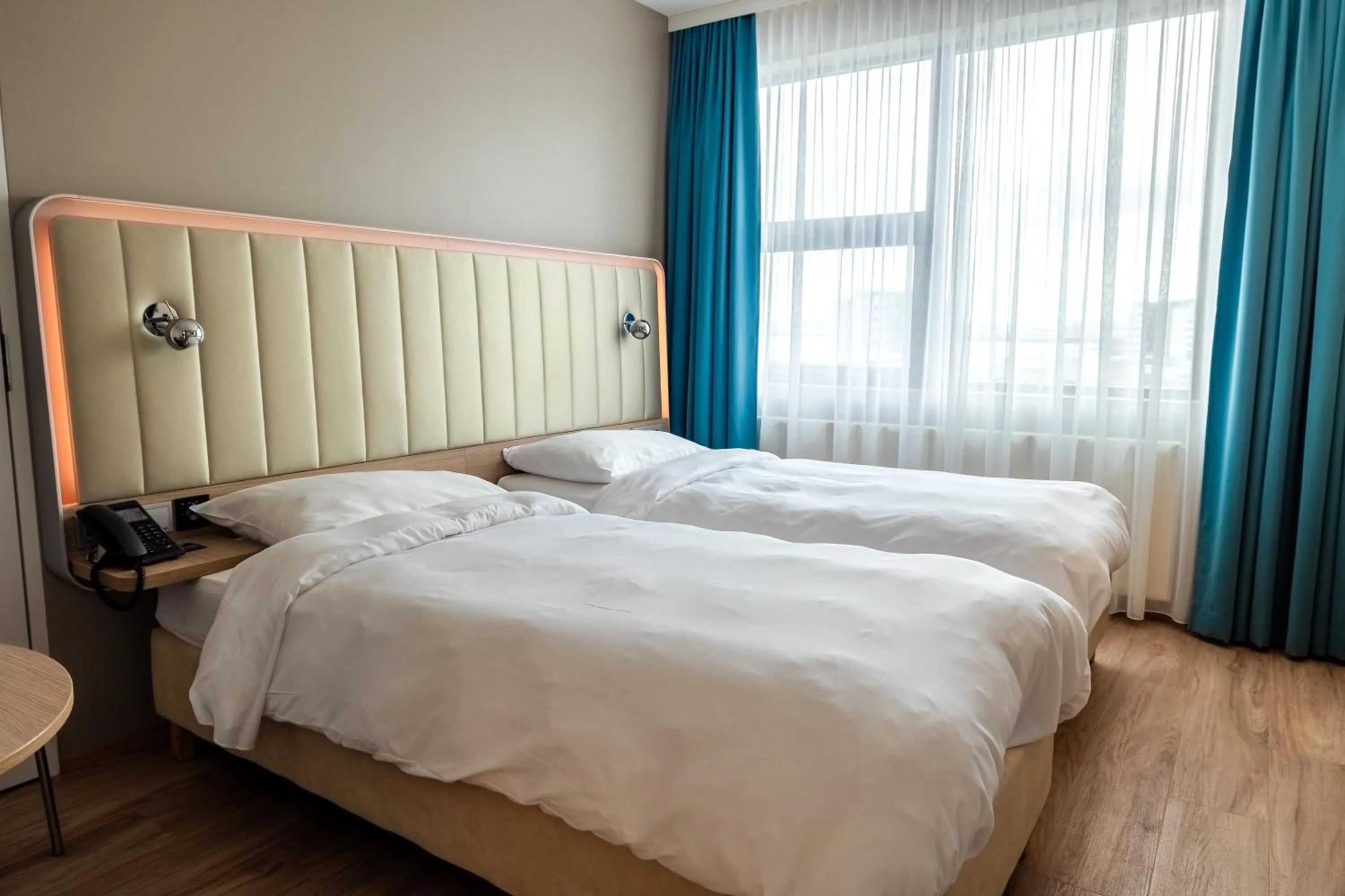 Photo of the whole room, Bed in Park Inn by Radisson Reykjavik Keflavík Airport