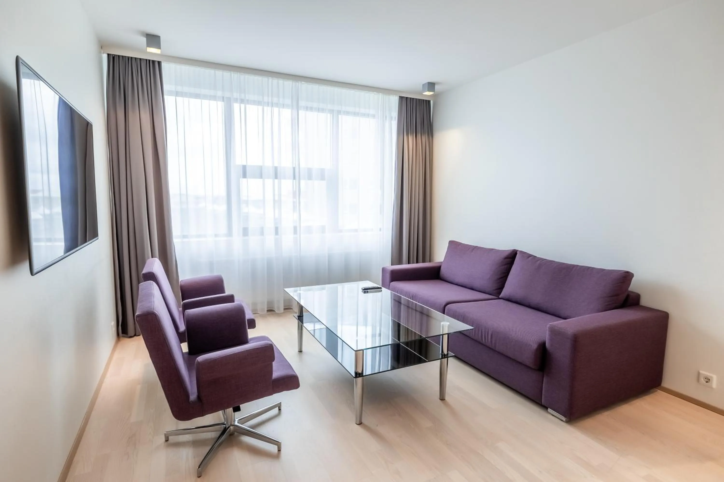 Seating area in Park Inn by Radisson Reykjavik Keflavík Airport