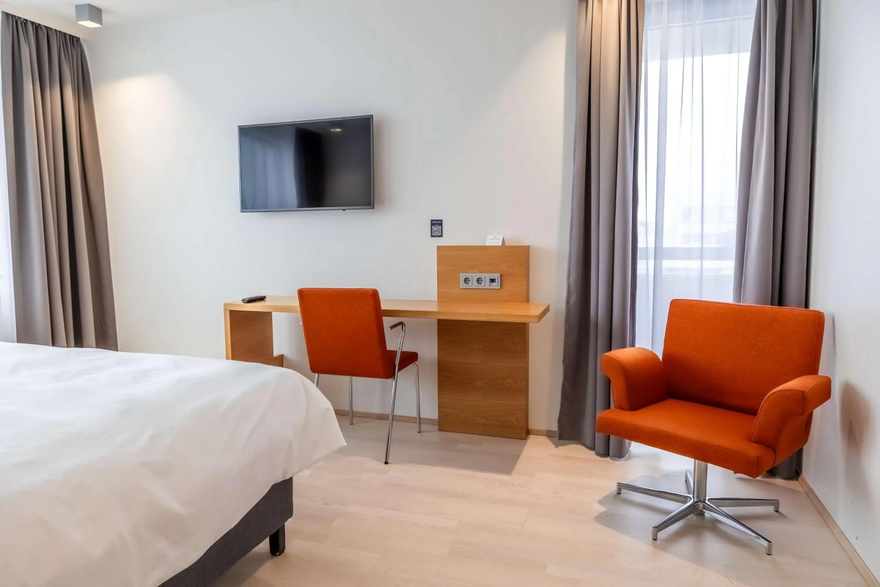 Bedroom, Bed in Park Inn by Radisson Reykjavik Keflavík Airport