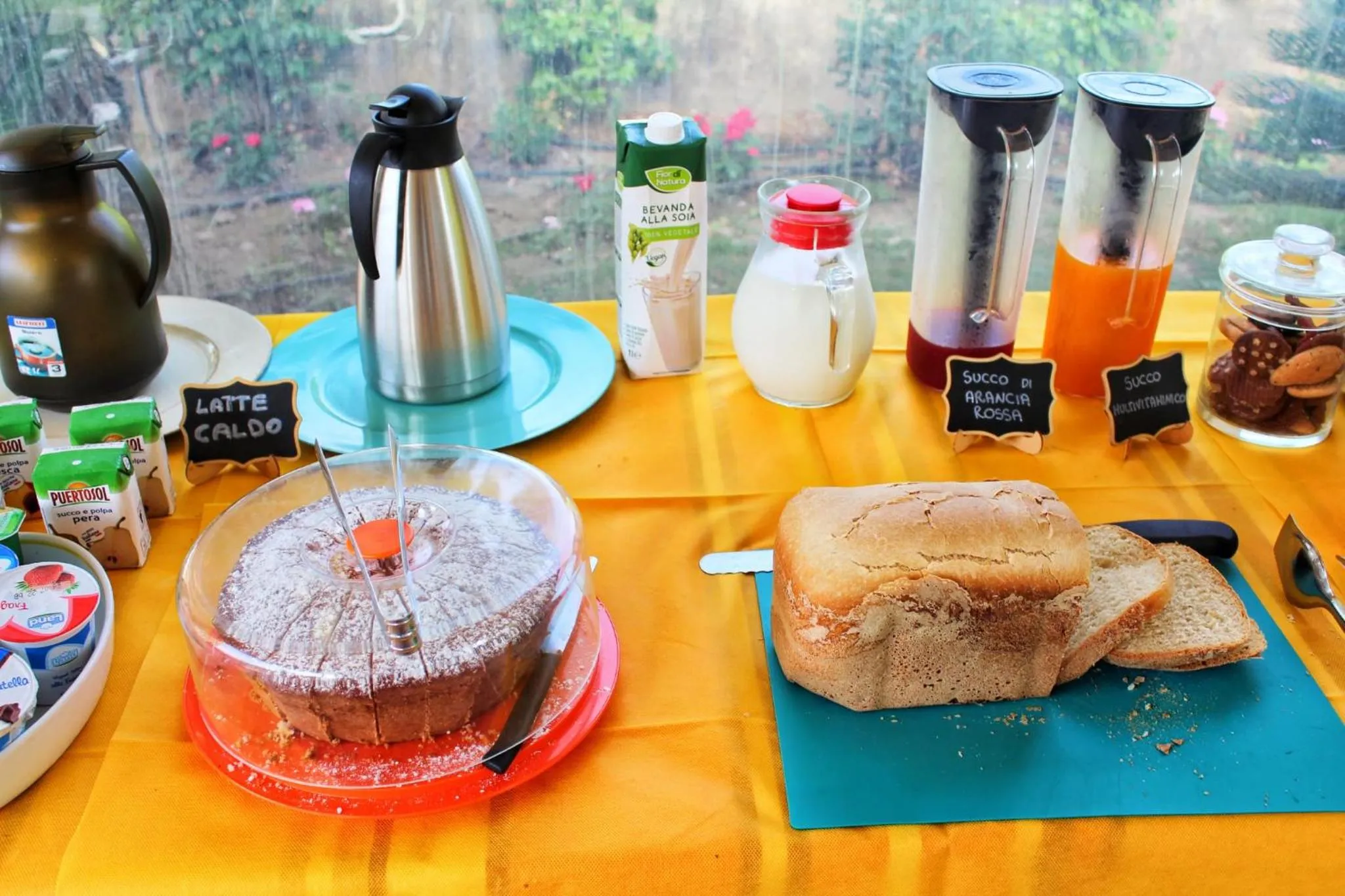 Food and drinks in B&B Oasi al Mare