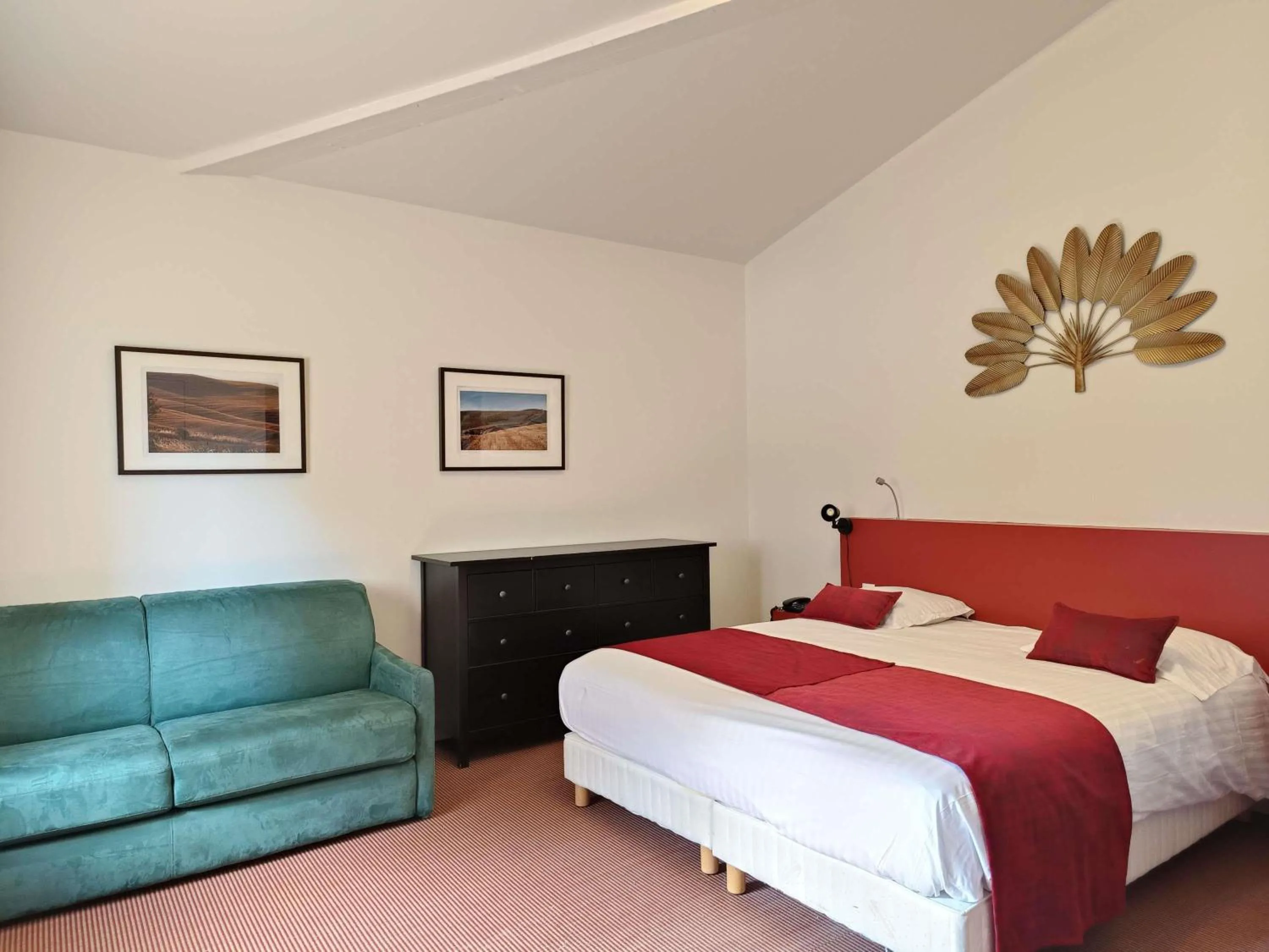 Bedroom, Bed in Mercure Aix-En-Provence Sainte-Victoire