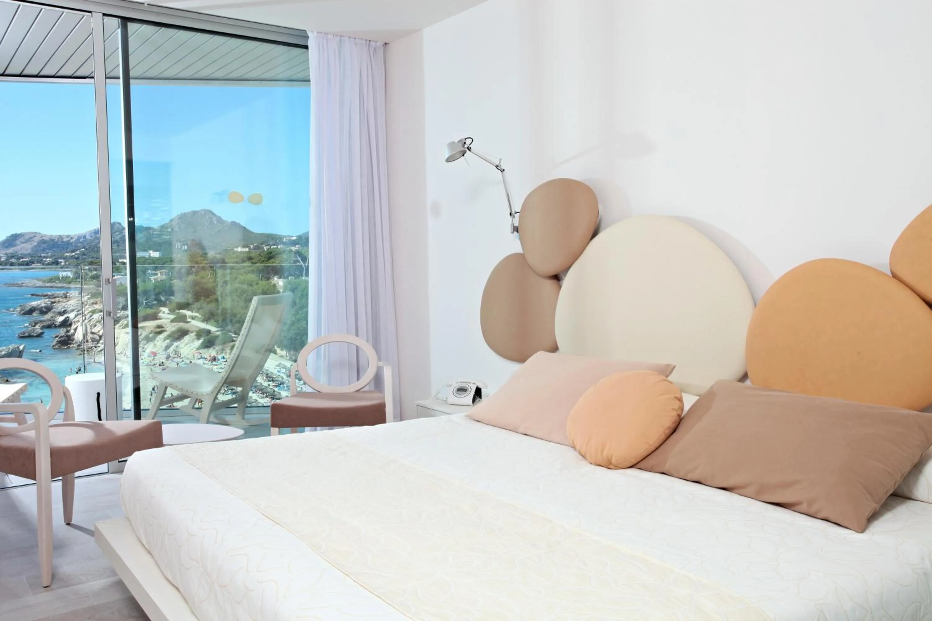 Bed in Son Moll Sentits Hotel & Spa - Adults Only