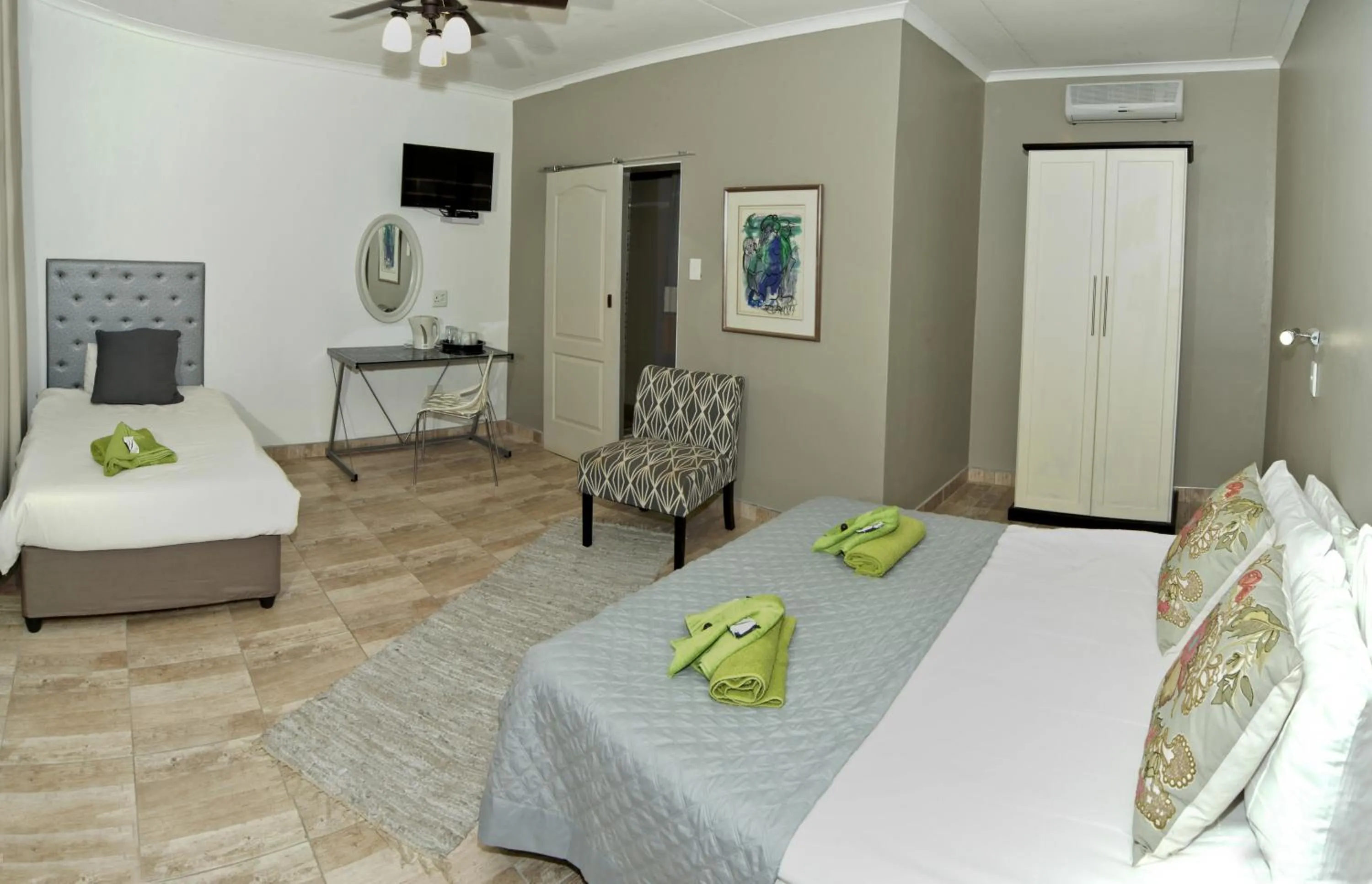 Standard Triple Room in Out of Africa Guesthouse