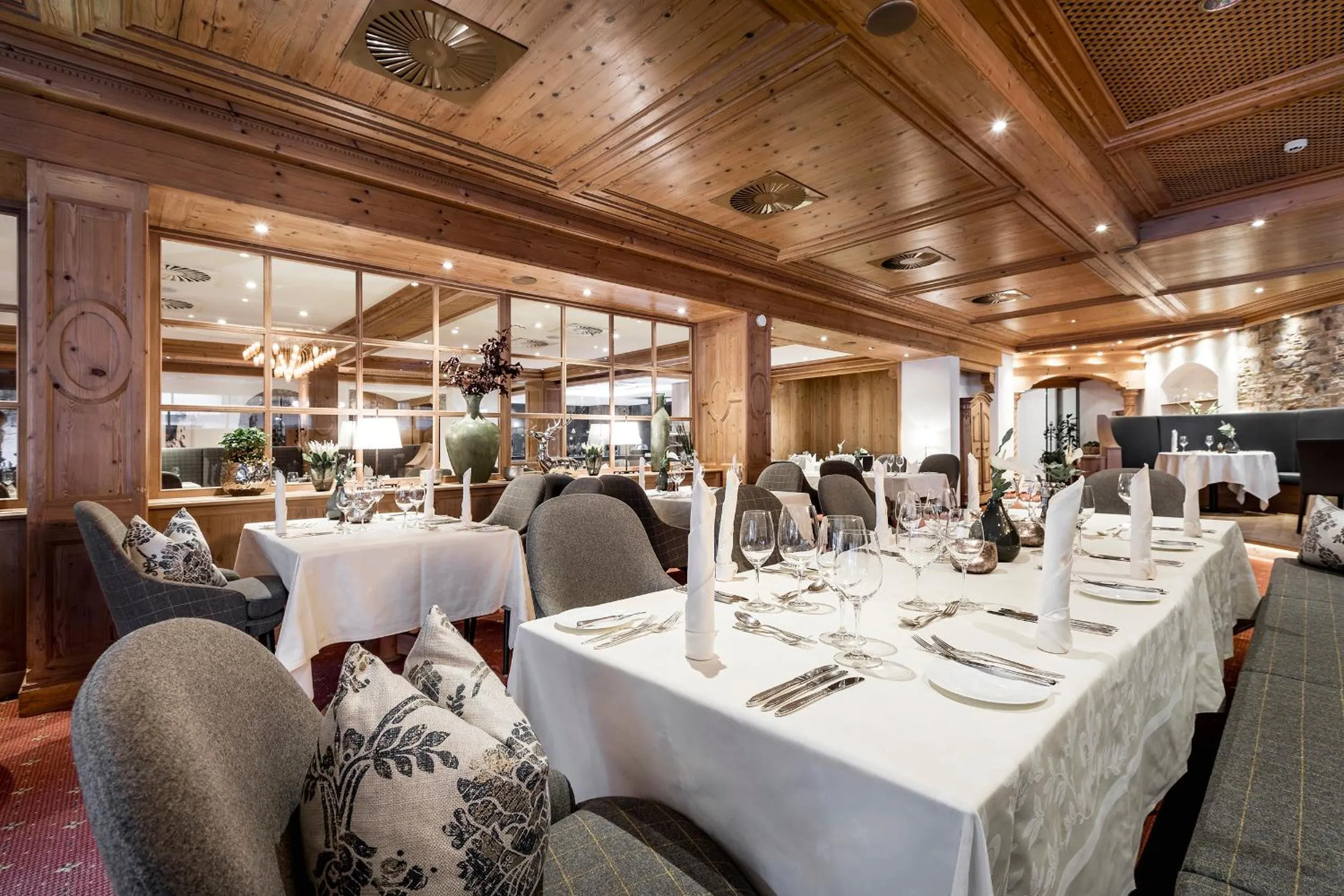 Restaurant/places to eat in Das Central – Alpine . Luxury . Life