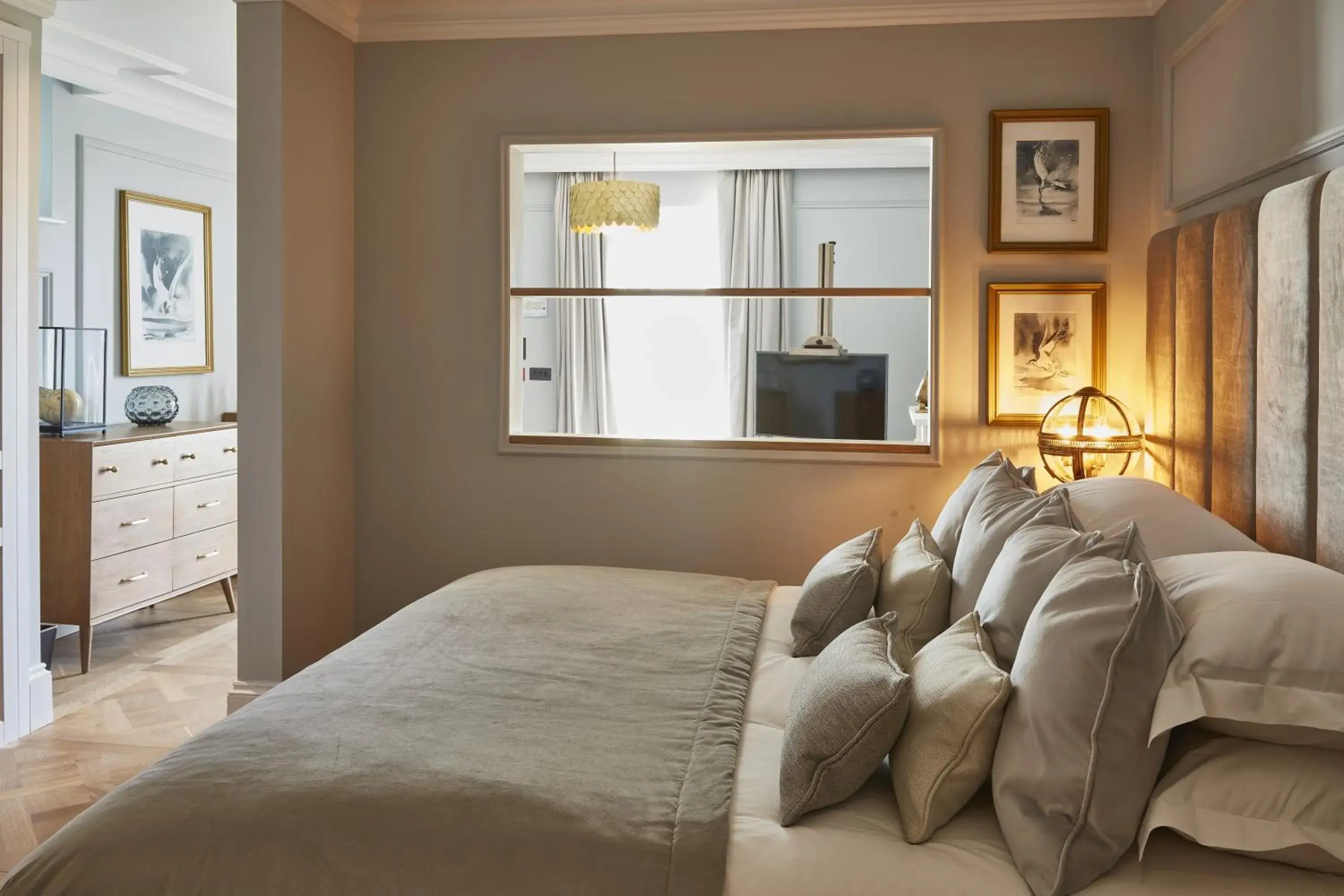 Suite with Terrace - single occupancy in Lympstone Manor Hotel Restaurant & Vineyard - Relais & Chateaux Suite with Terrace - single occupancy in Lympstone Manor Hotel Restaurant & Vineyard - Relais & Chateaux