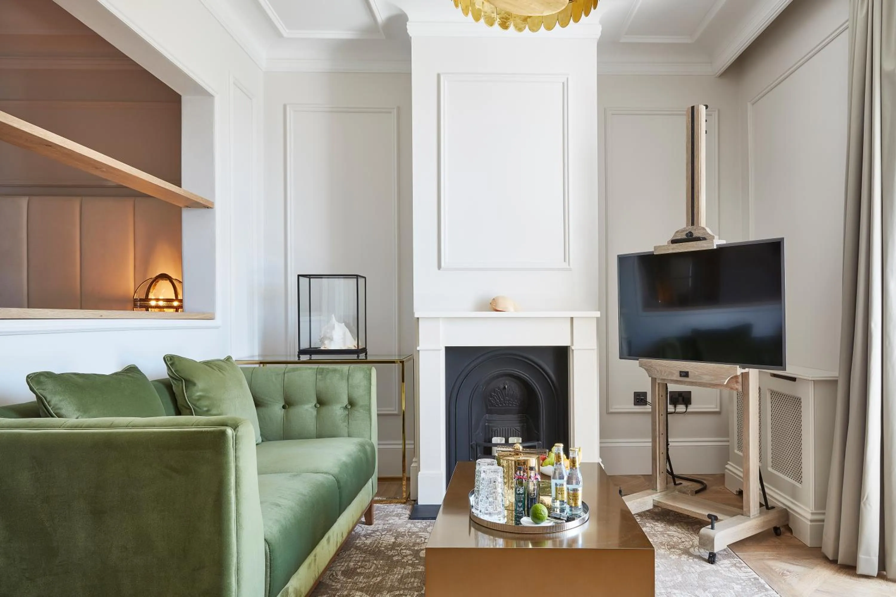 TV and multimedia in Lympstone Manor Hotel Restaurant & Vineyard - Relais & Chateaux