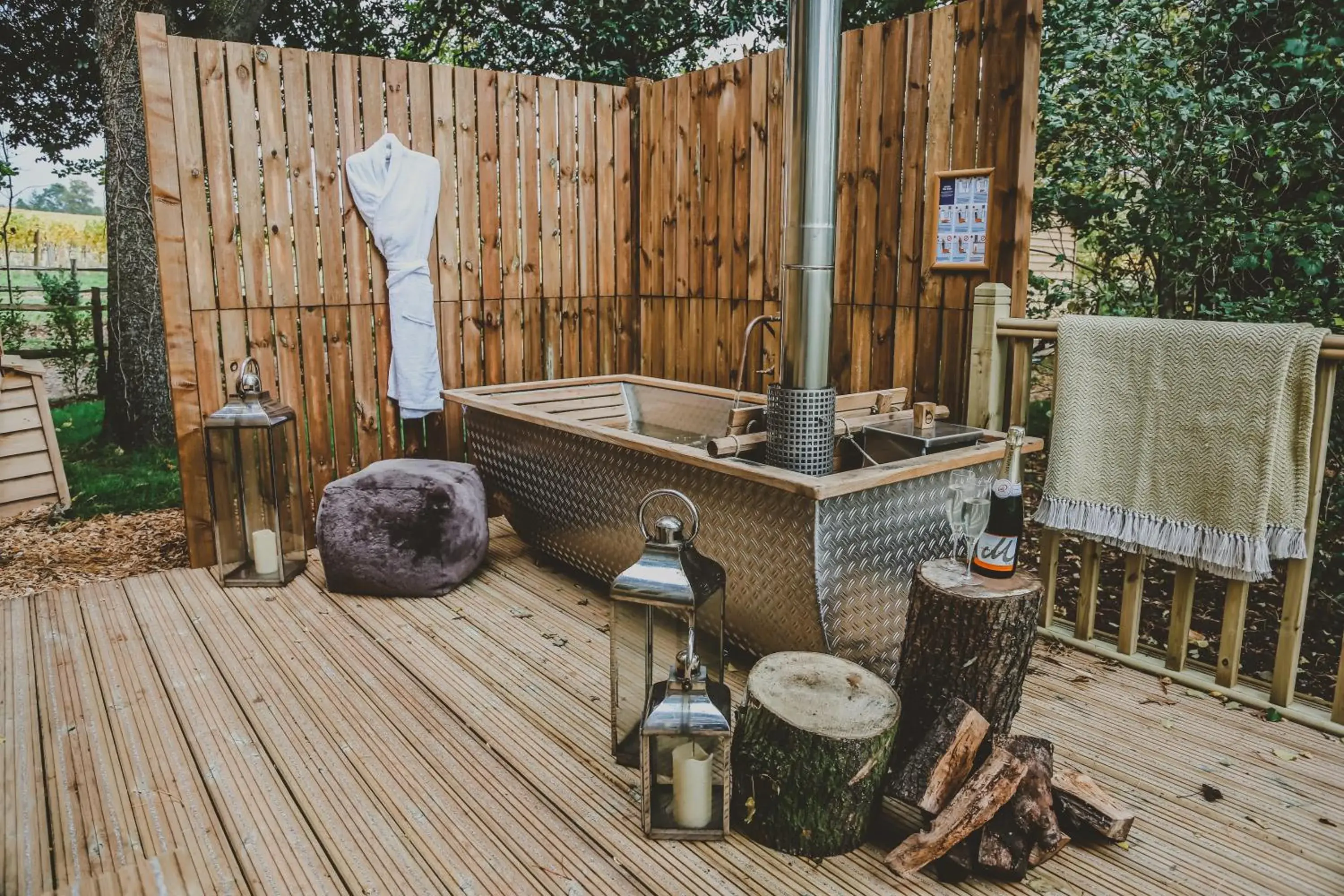 Shepherds Hut - Hiki Hot Tub in Lympstone Manor Hotel Restaurant & Vineyard - Relais & Chateaux Shepherds Hut - Hiki Hot Tub in Lympstone Manor Hotel Restaurant & Vineyard - Relais & Chateaux