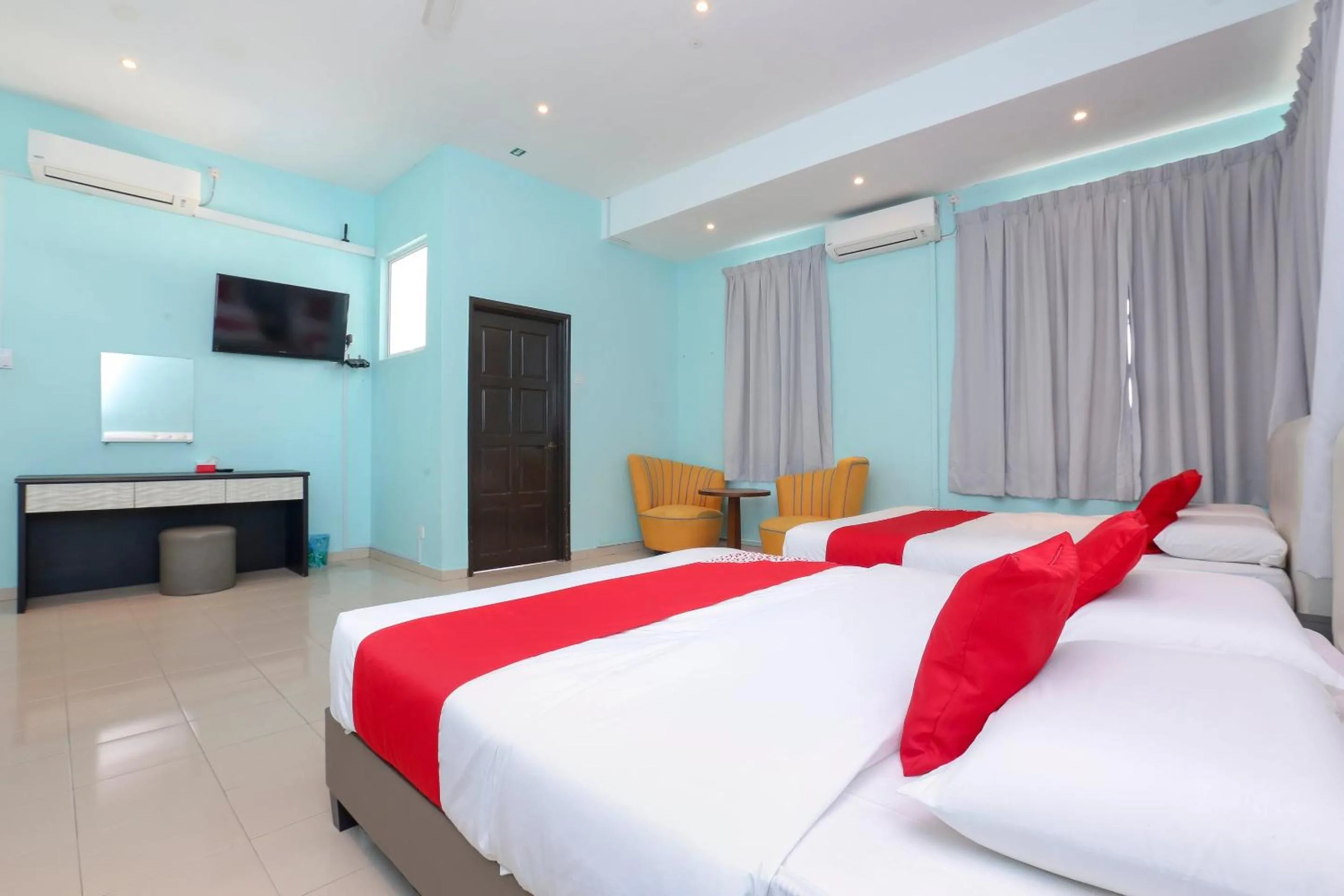 Bedroom, Bed in Hotel O Come Inn Premium