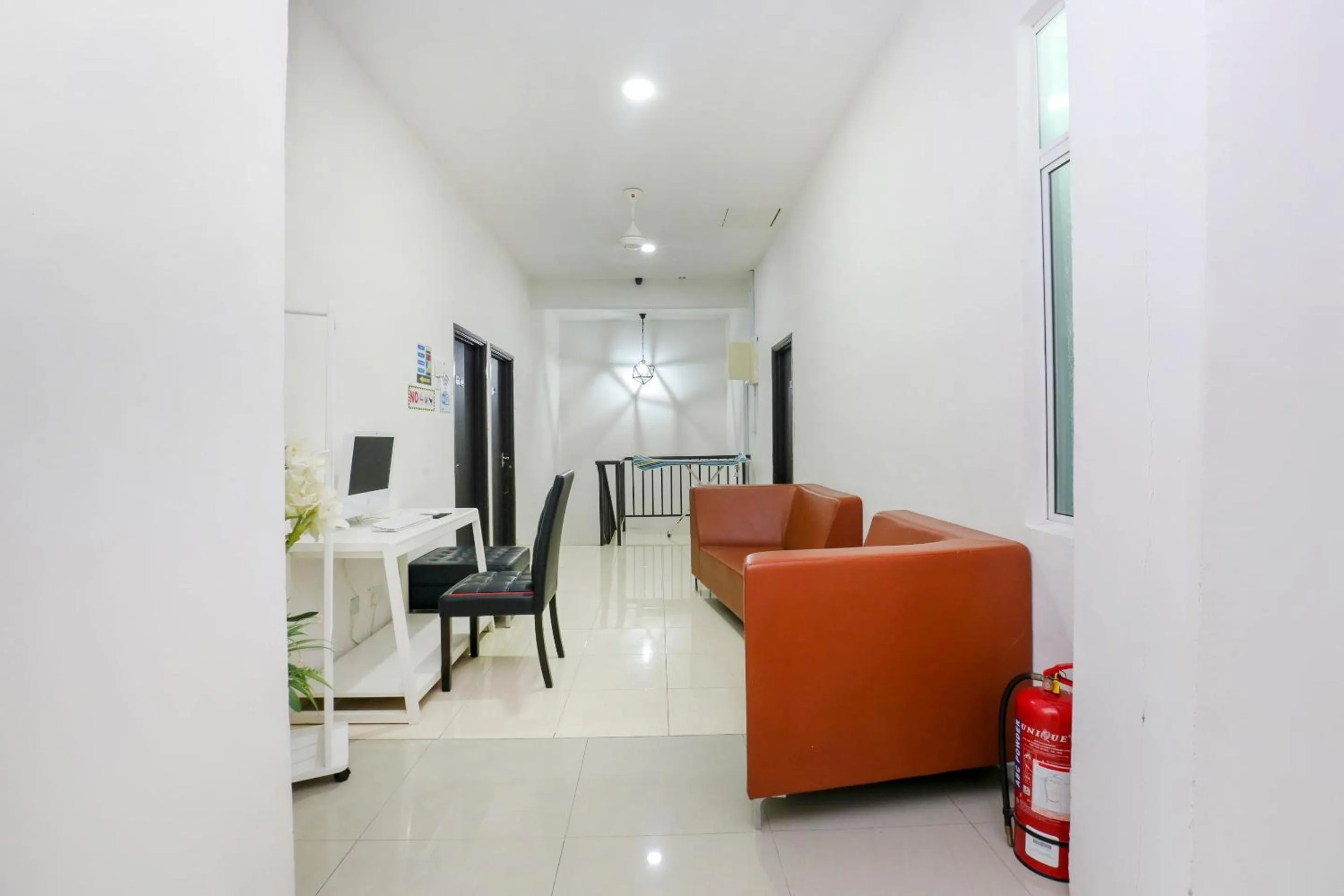 Lobby or reception in Hotel O Come Inn Premium