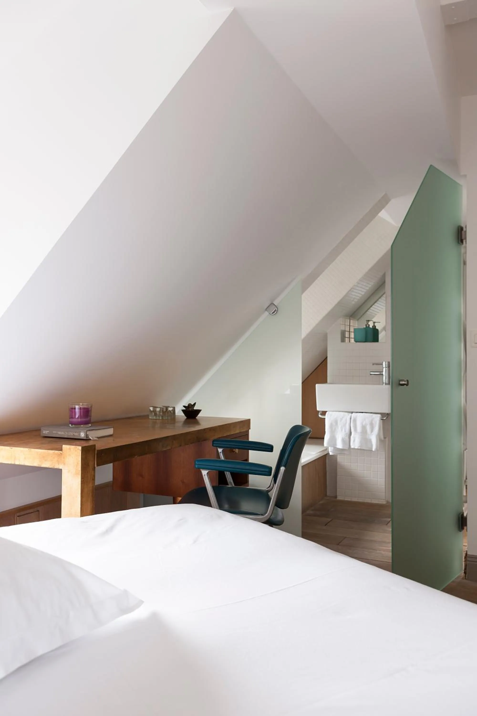 Seating area in Hôtel Restaurant Le Chut - Petite France