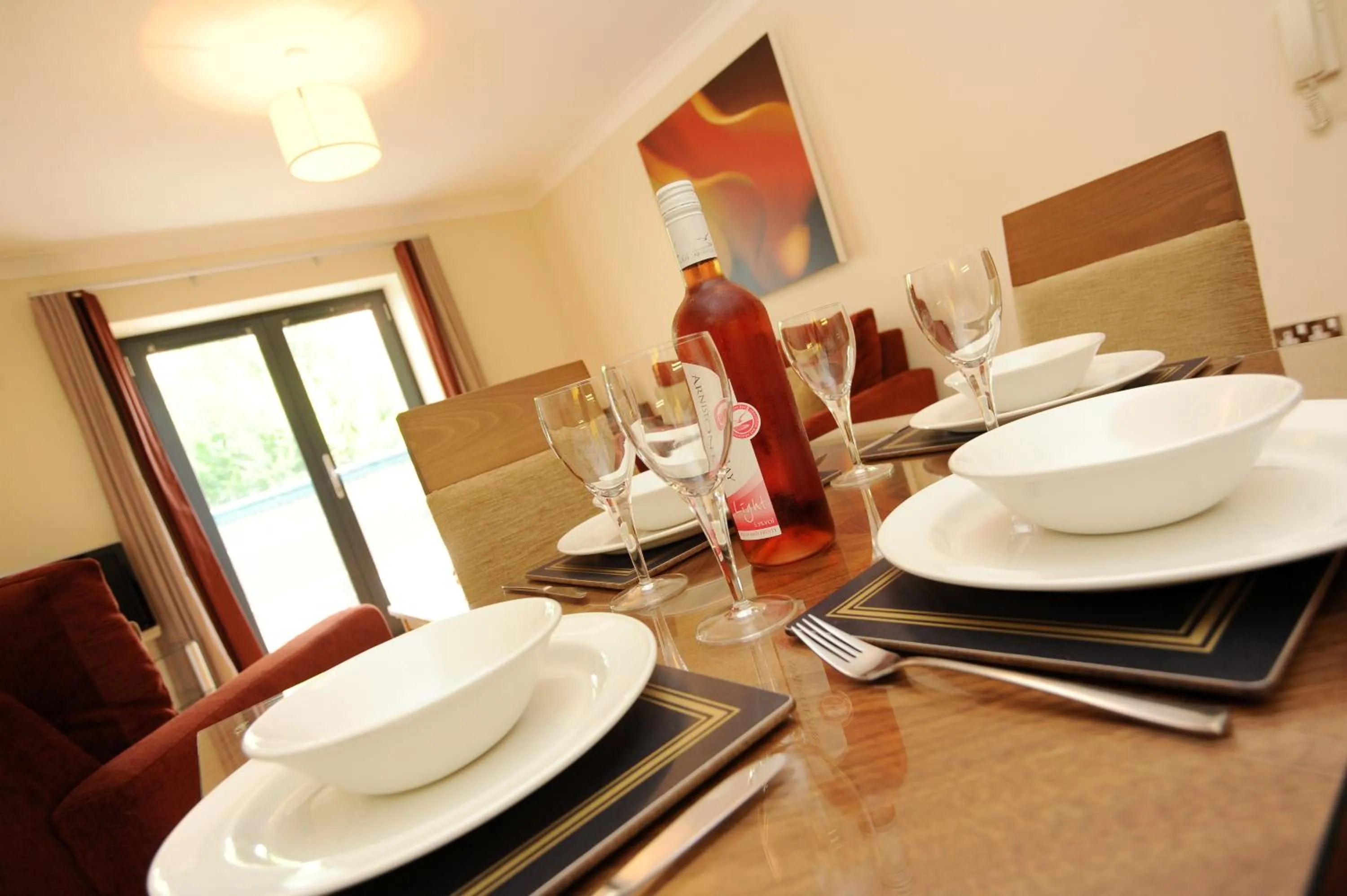 Dining area in PREMIER SUITES Bristol Redcliffe