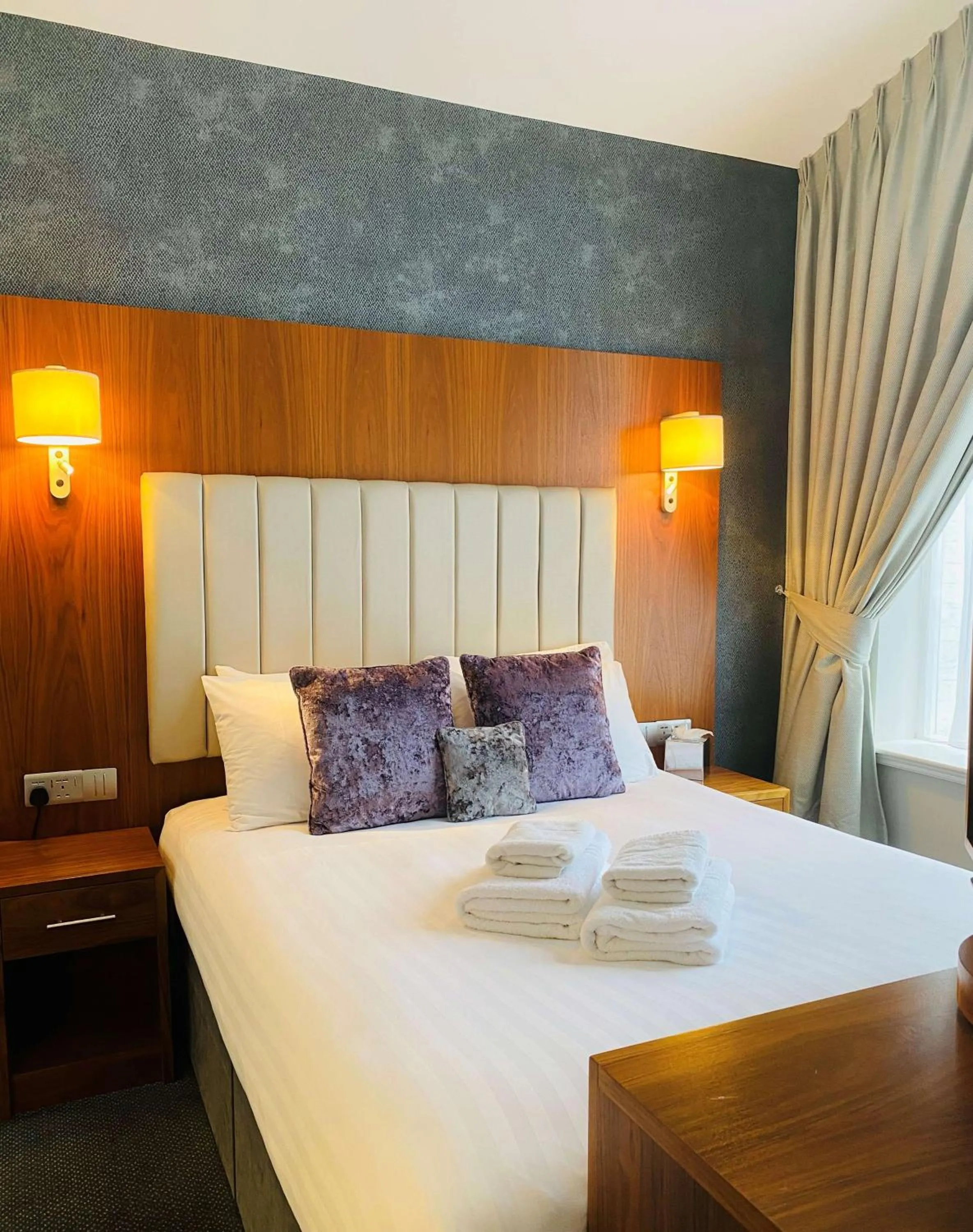 Bedroom, Bed in The Croft Hotel