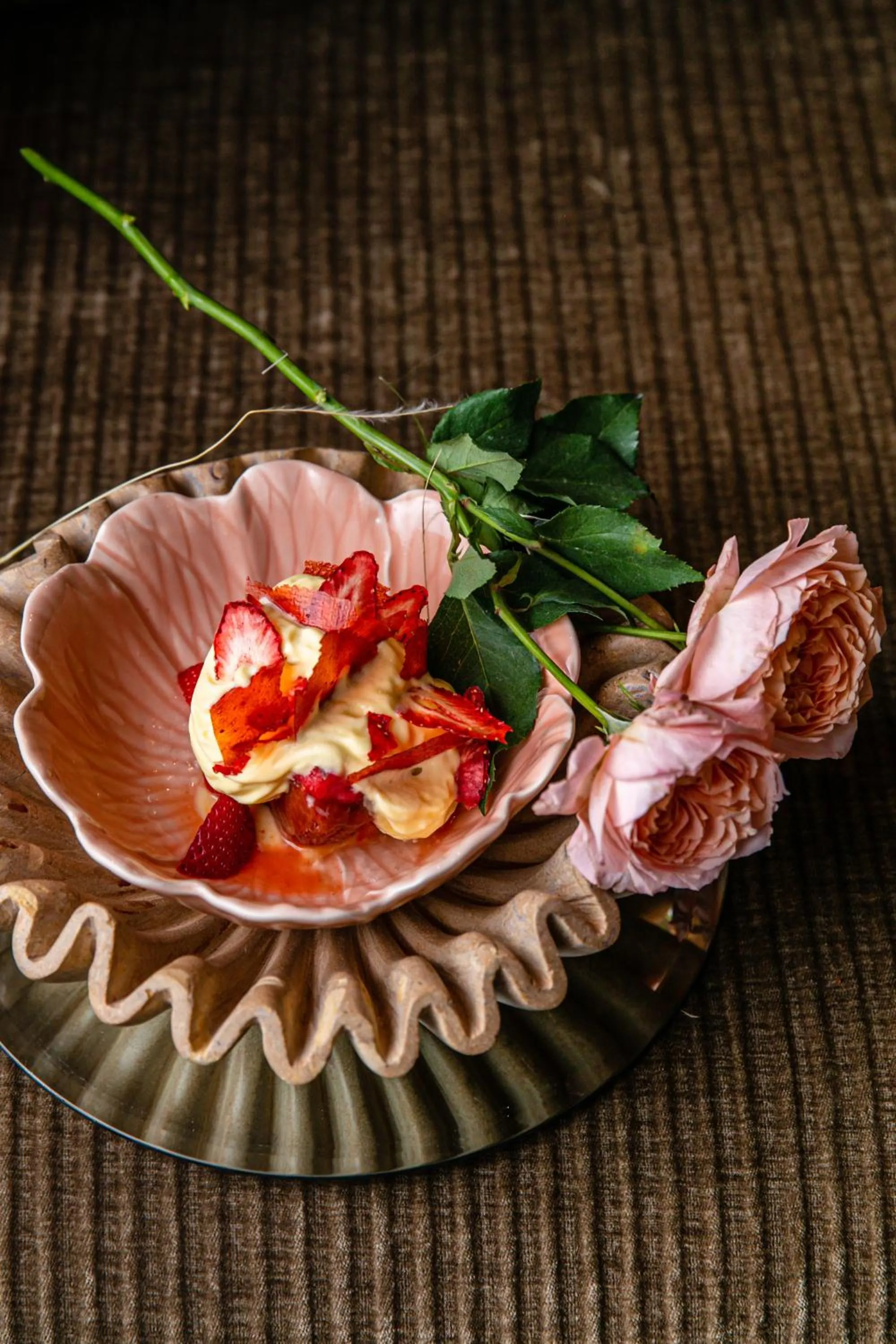 Restaurant/places to eat in Hotel Marignan Champs-Elysées