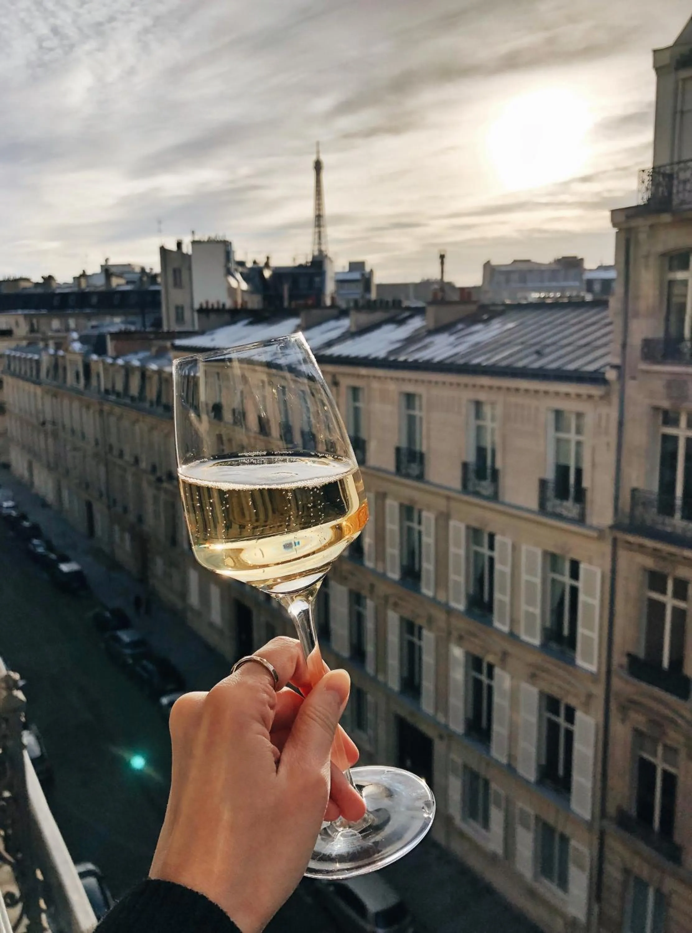 People in Hotel Marignan Champs-Elysées