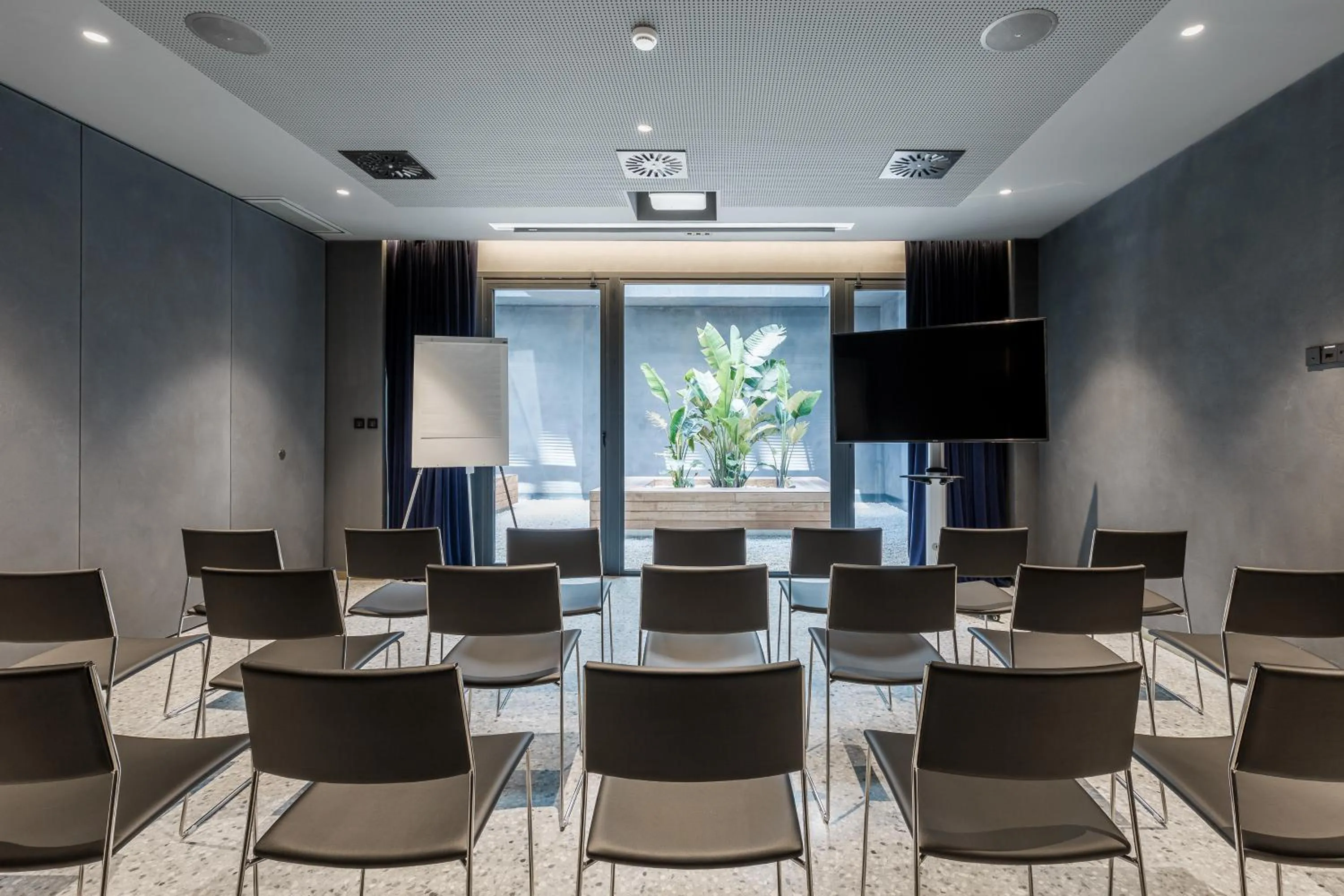 Meeting/conference room in Room Mate Collection Gerard, Barcelona