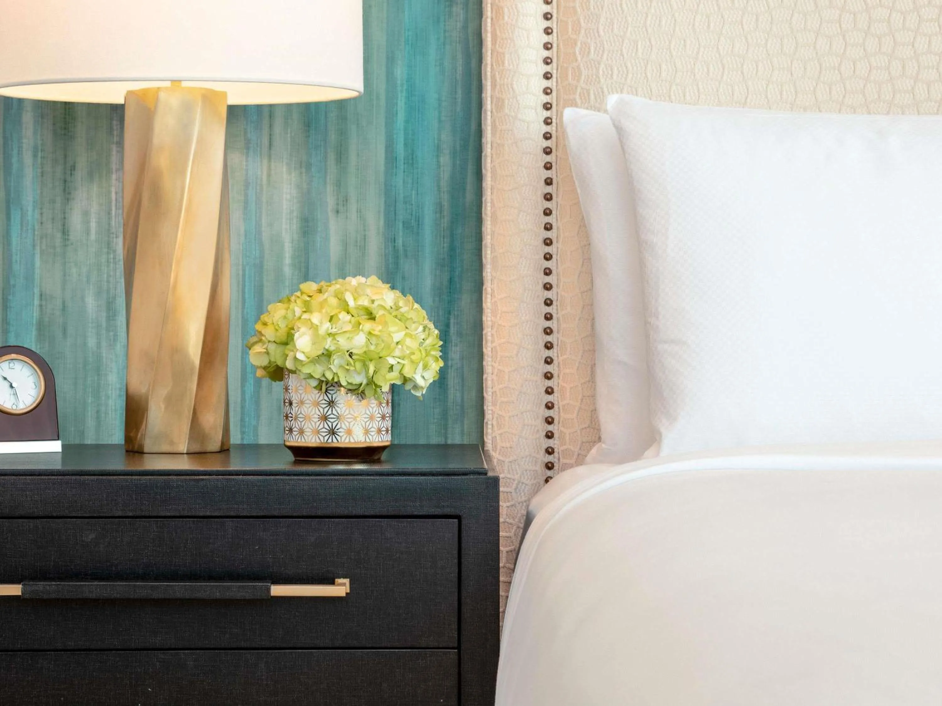 Bedroom, Bed in Fairmont Austin